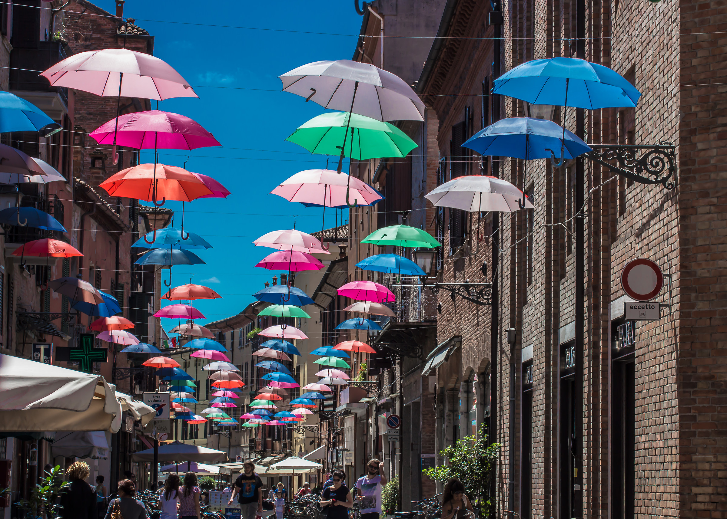 Ferrara; waiting for the rain