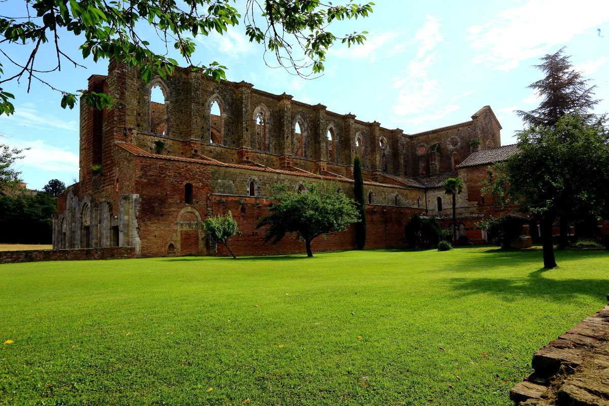 esterno di S.Galgano