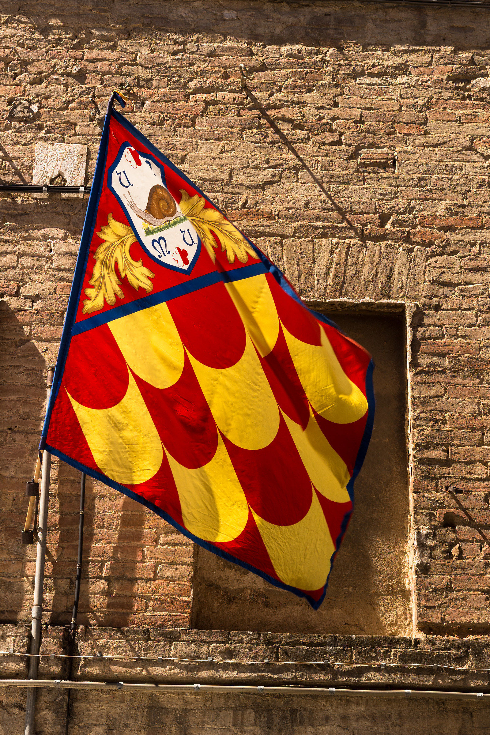 Giallo/Rosso.. La Chioccia :)