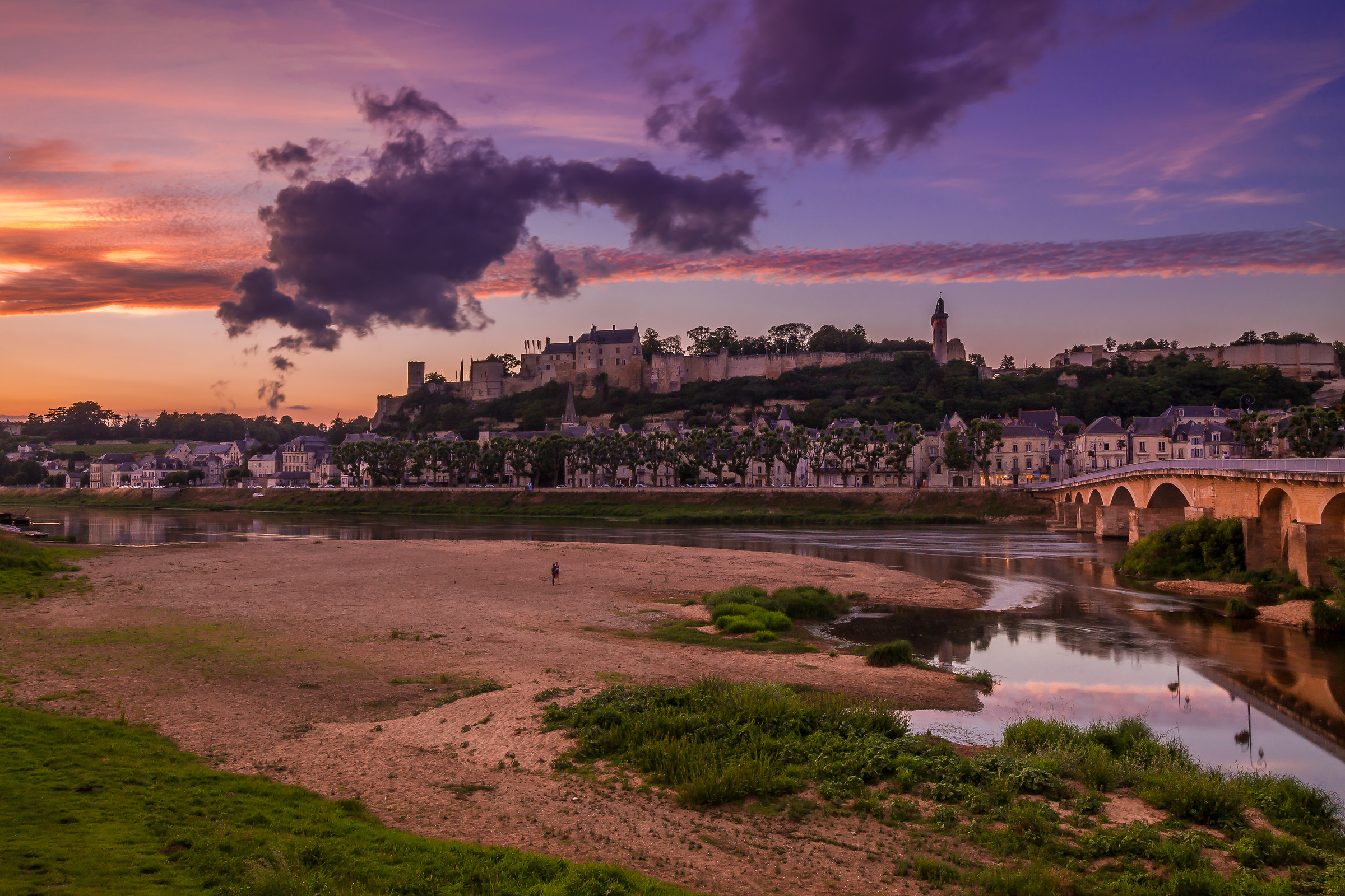 Chinon al tramonto
