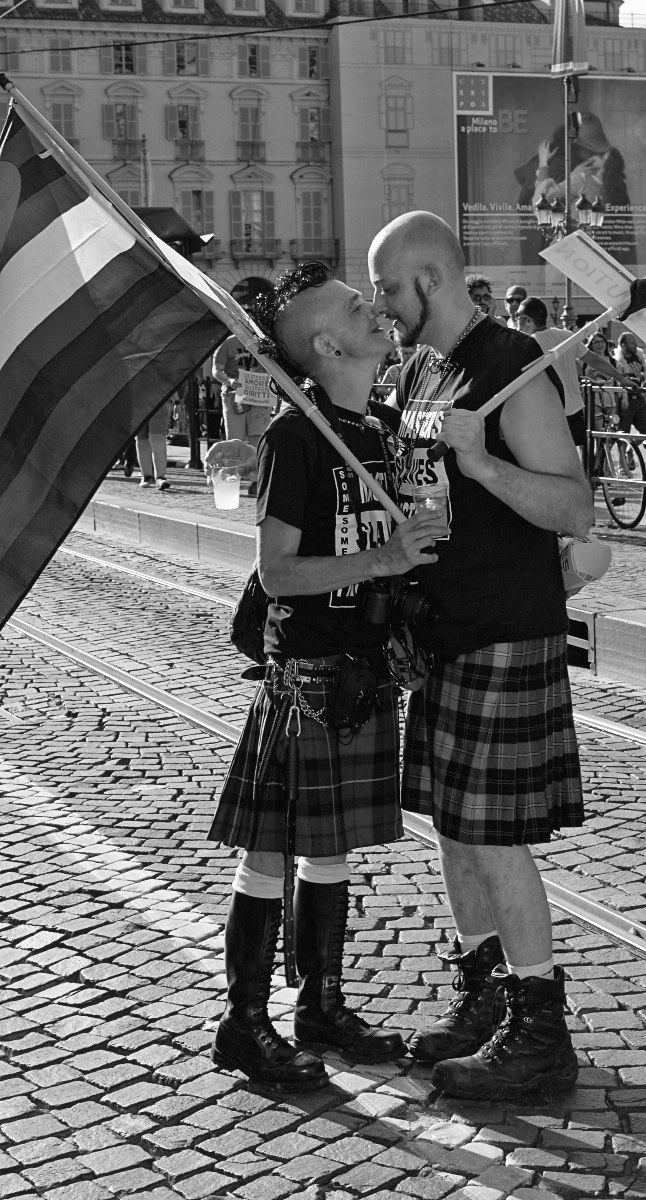 Momenti . .   gaypride To  27.06.15