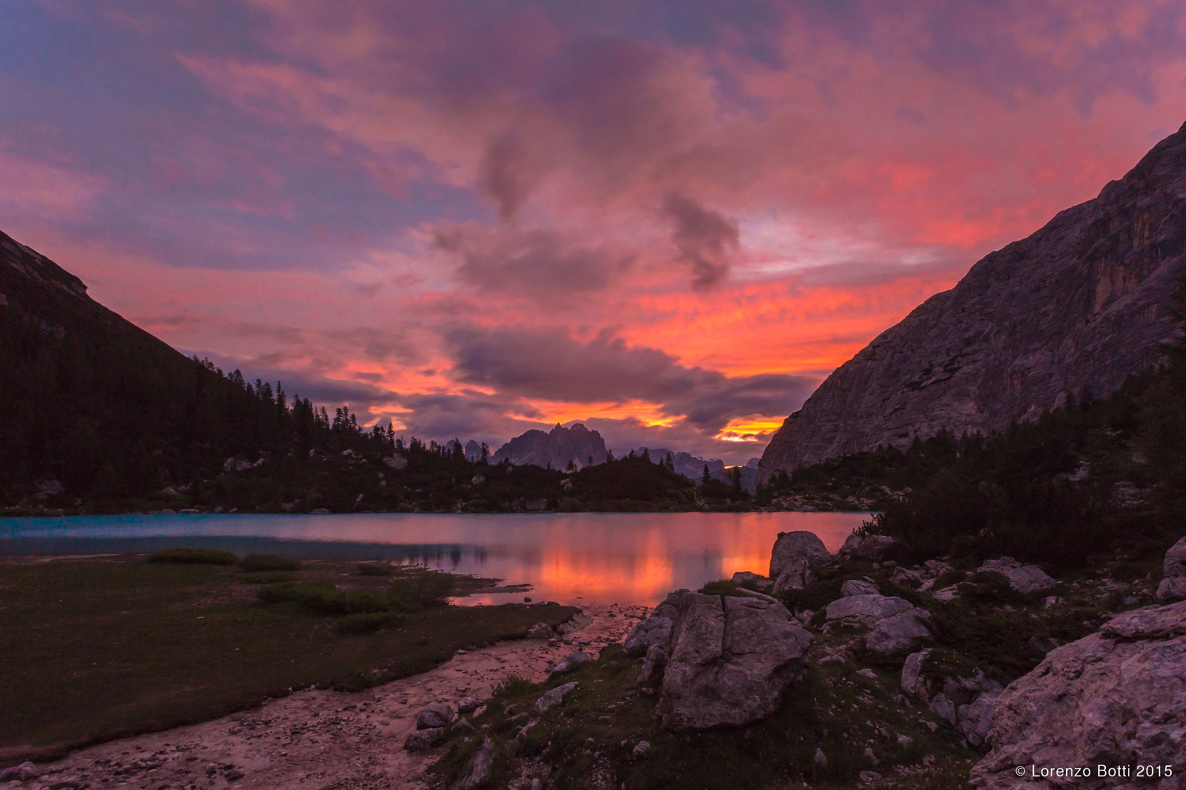 alba al lago Sorapis