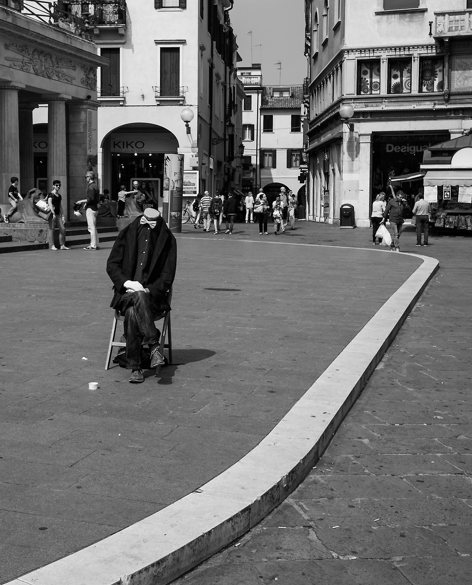 Per perdere la testa, bisogna averne una! (A. Einstein)