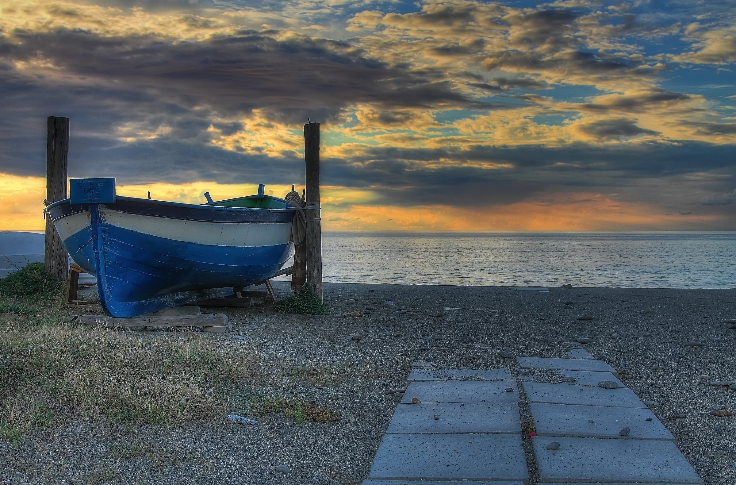 Boat on the beach of Torremezzo Falconara - HDR