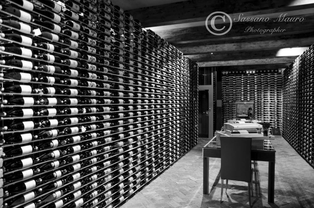 Cantina con tavolo d'onore