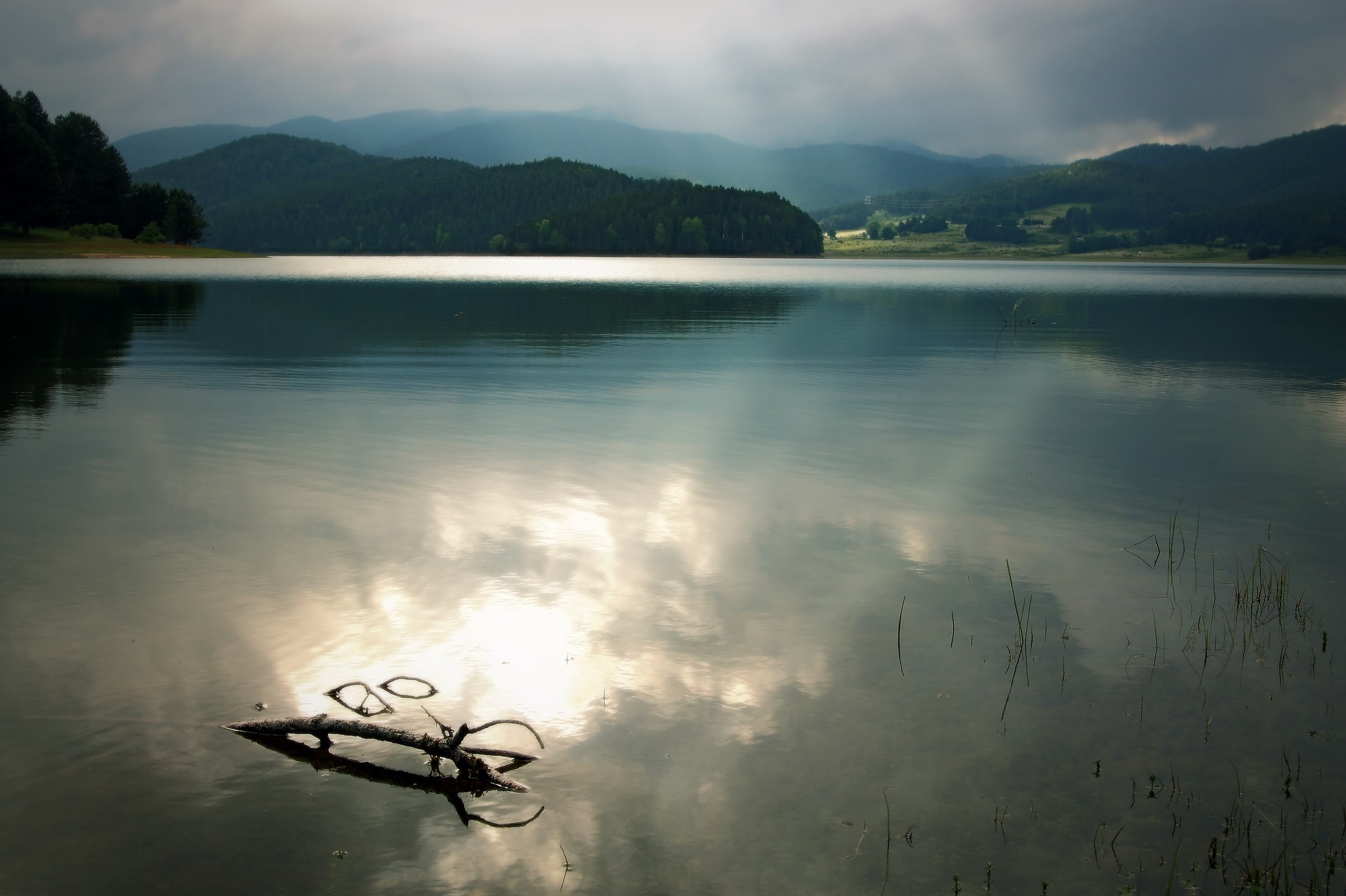 Ampollino lake at sunset - HDR