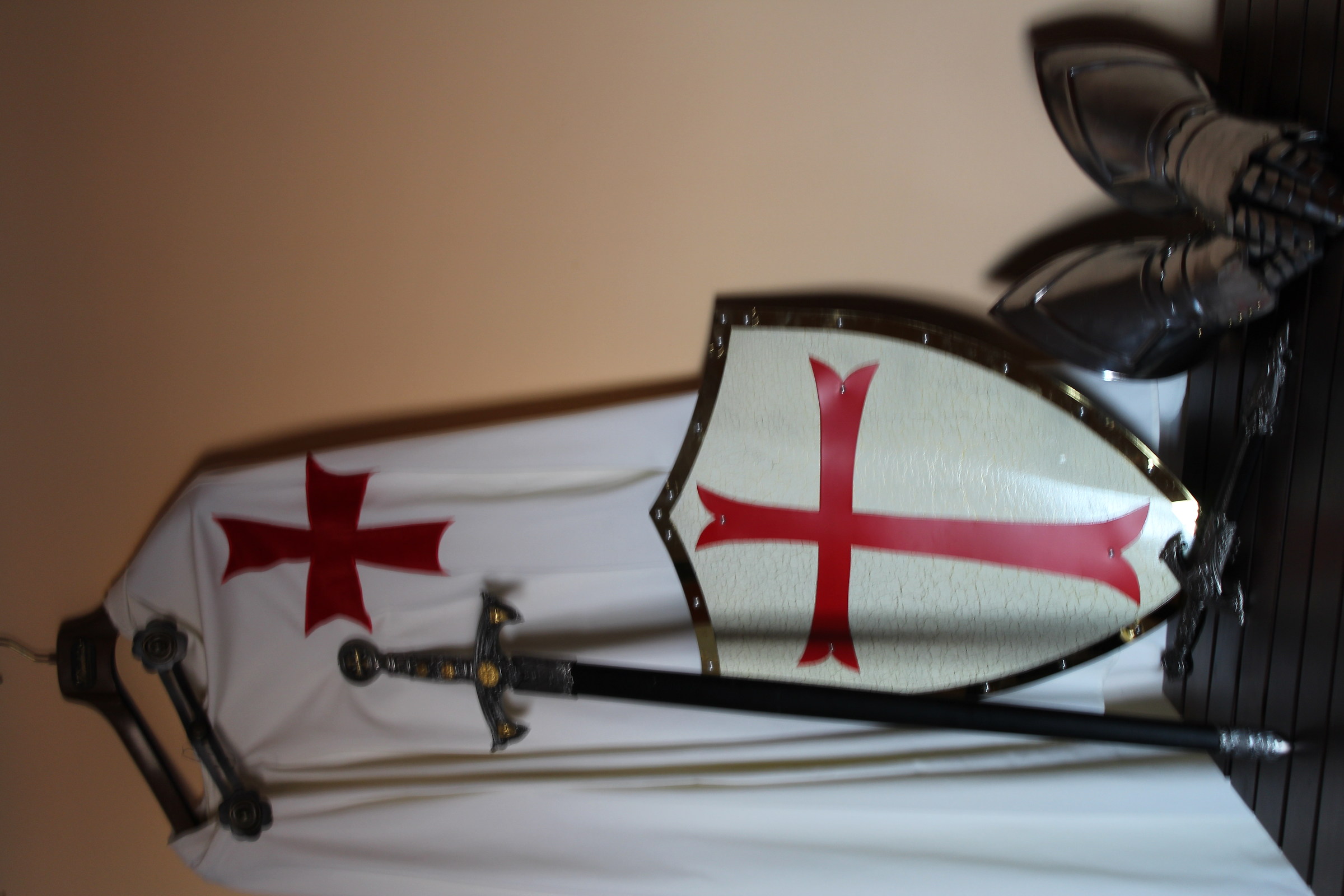 weapons and cloak Templar