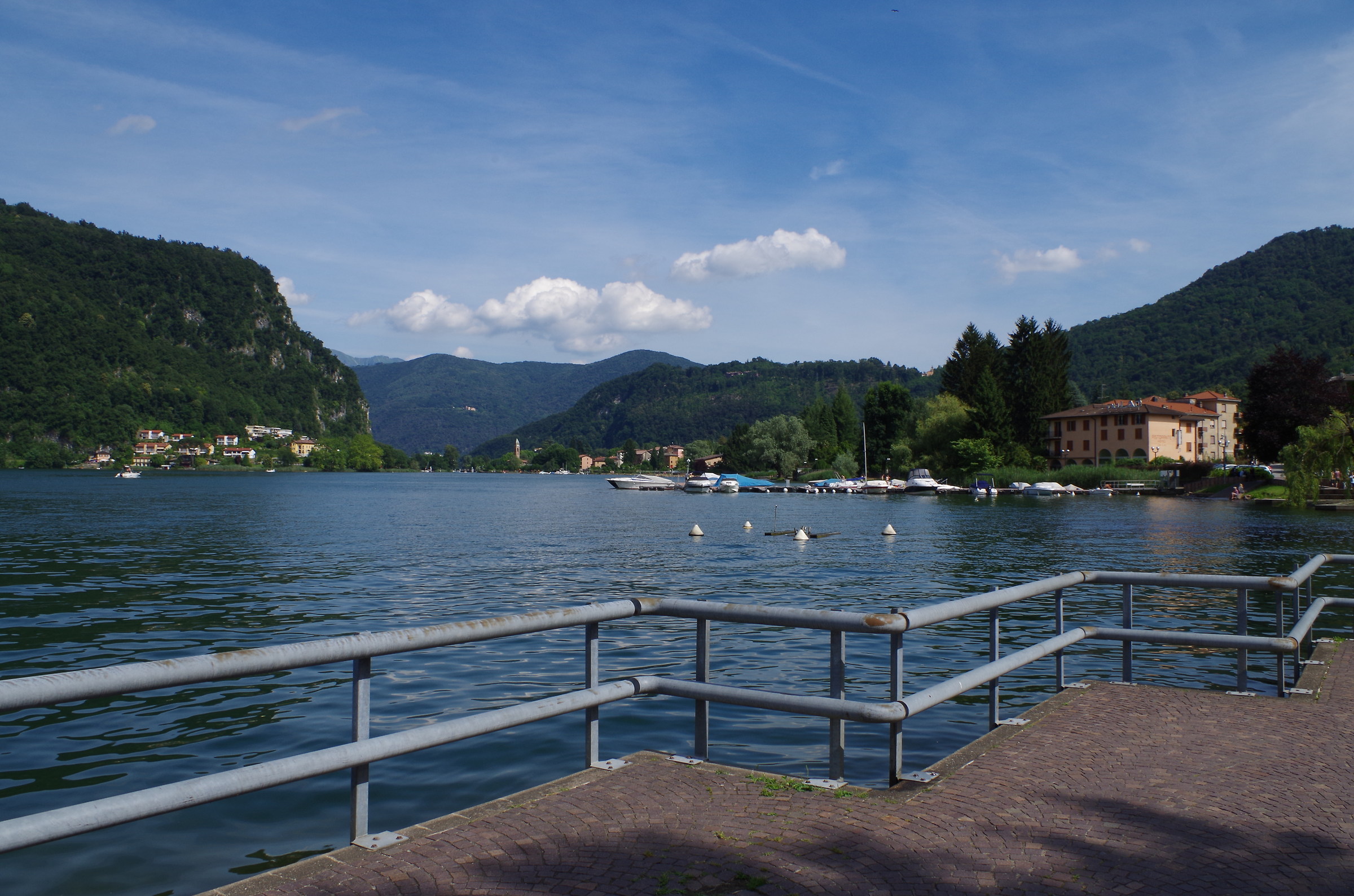 Ponte Tresa:  lungolago Ceresio.