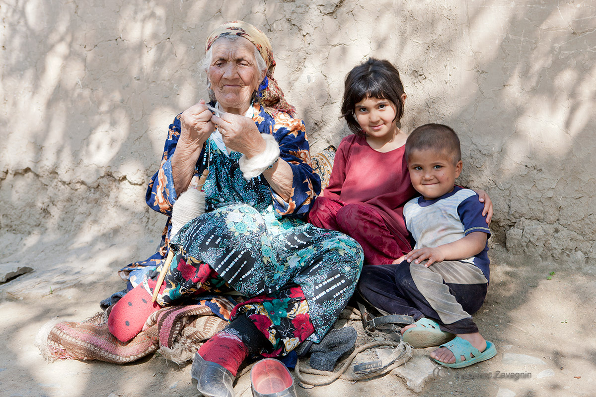 2 Generazioni Uzbekistan