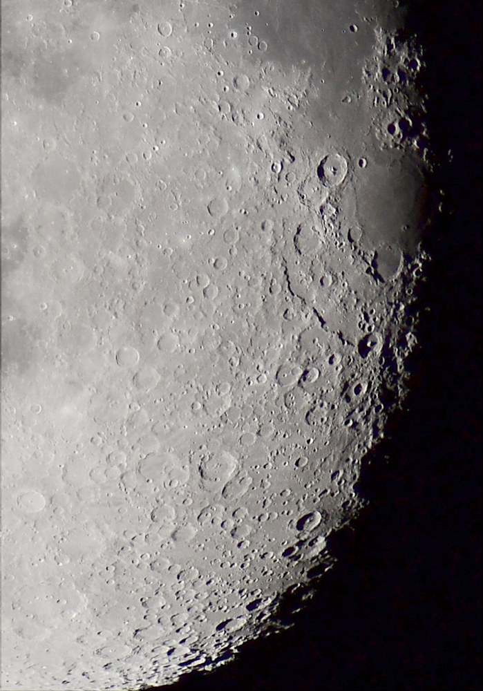 particolare emisfero sud lunare