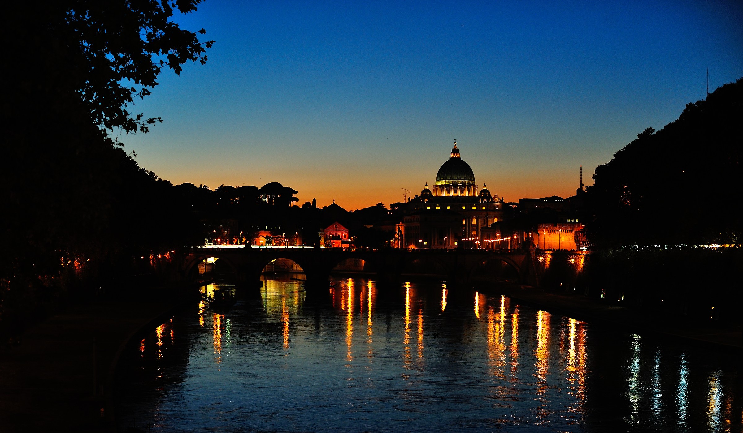 Roma-San Pietro all'ora blu