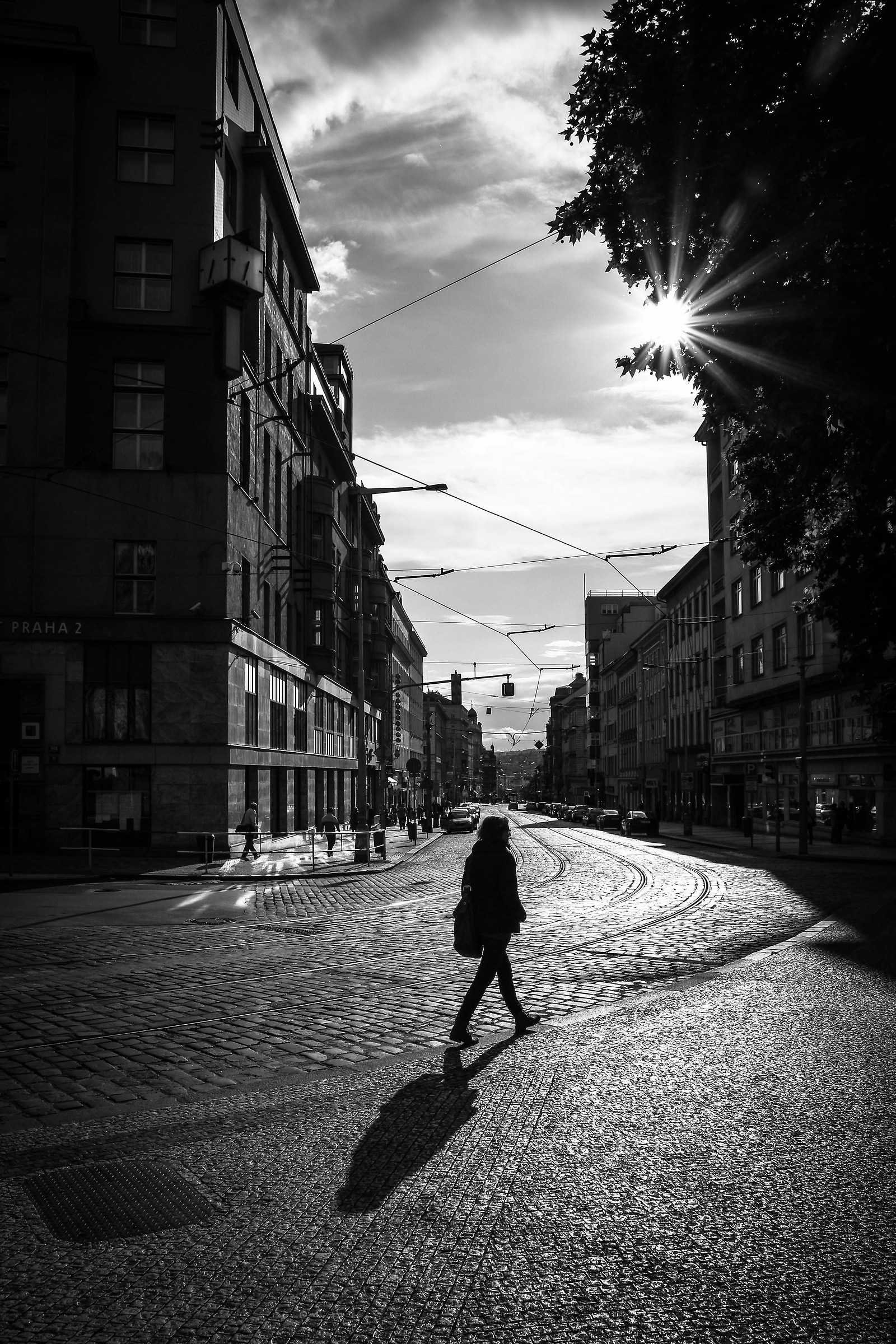 Walking in Prague B/N