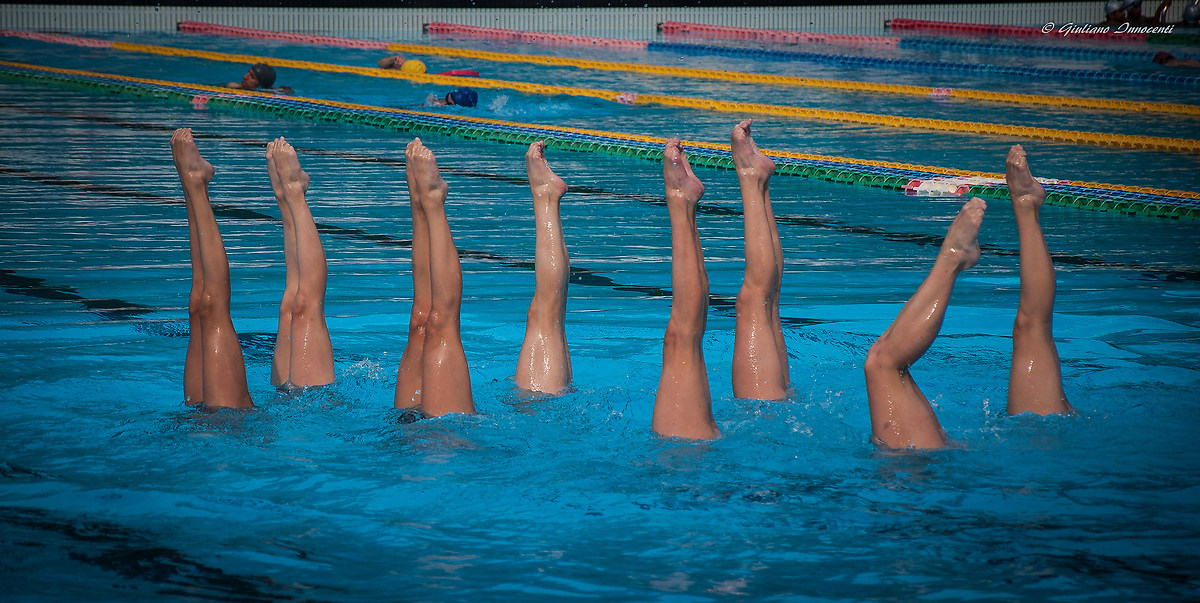 Nuoto SYNCRO-Ragazze in gamba