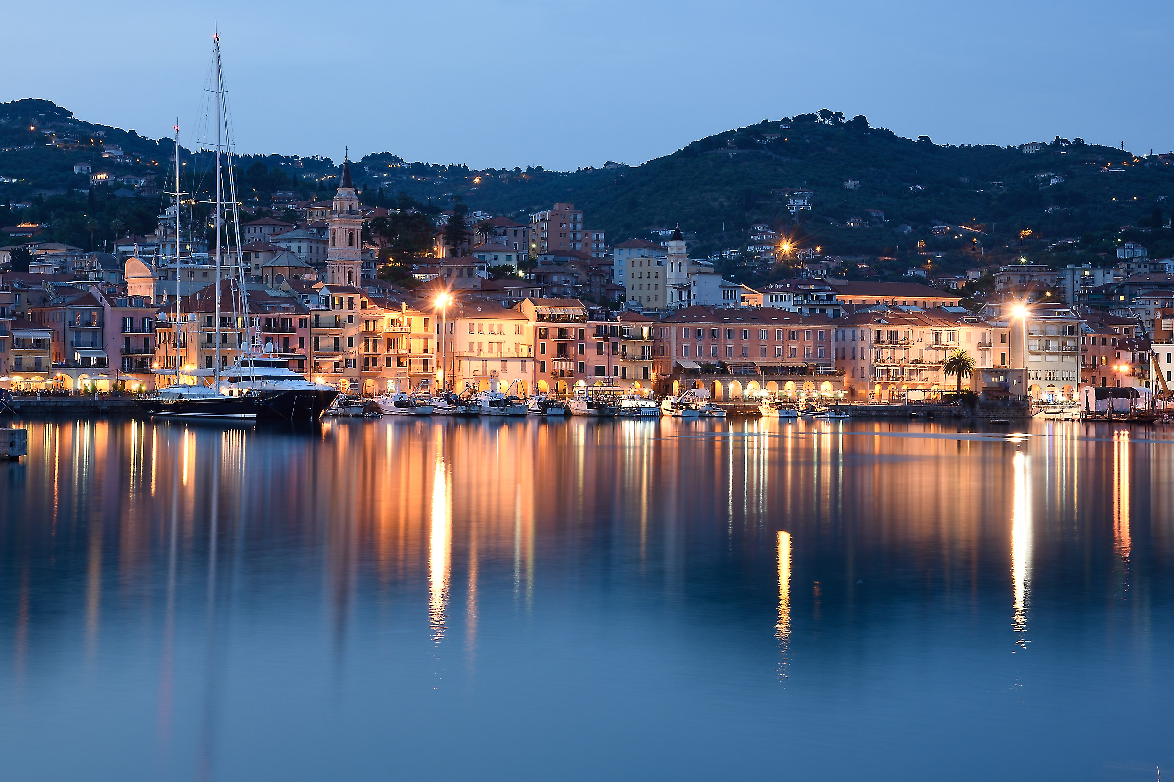 Oneglia - The fallen night