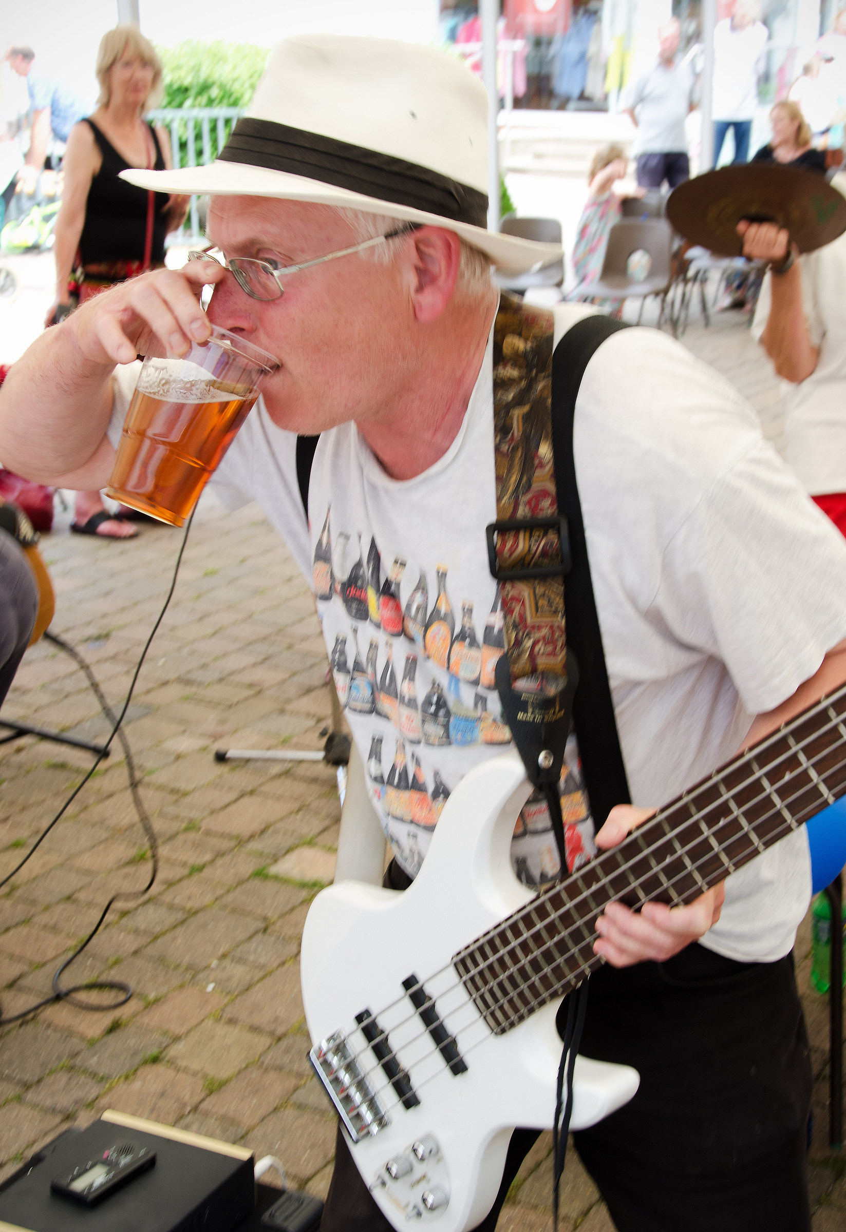 La birra è molto più importante di musica!