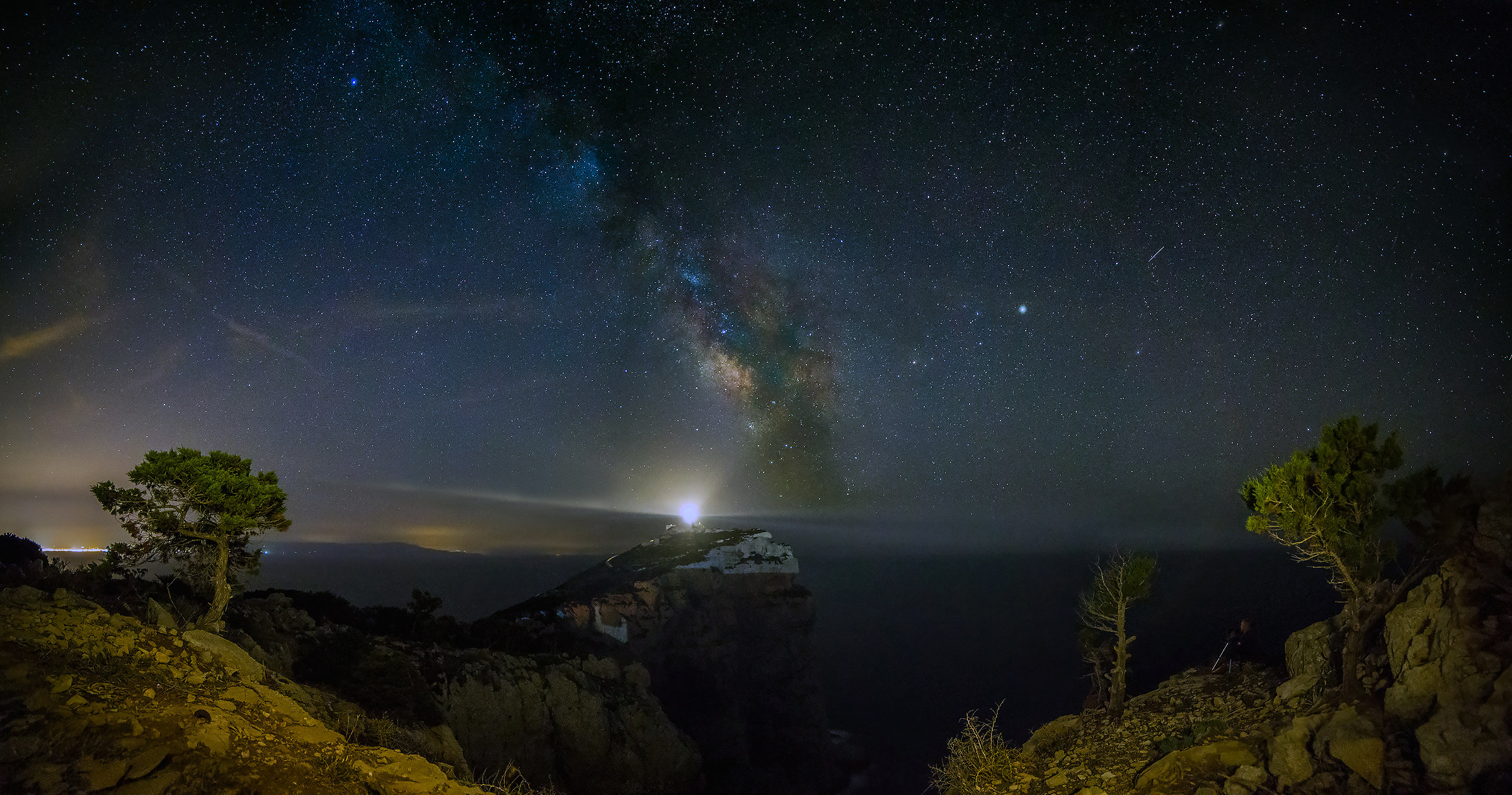 The lighthouse under the stars