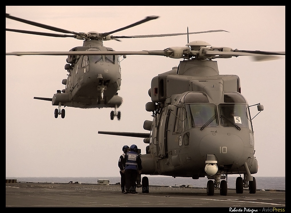 eh-101 - Italian Navy - HMS Invincible - Tyrrhenian Sea