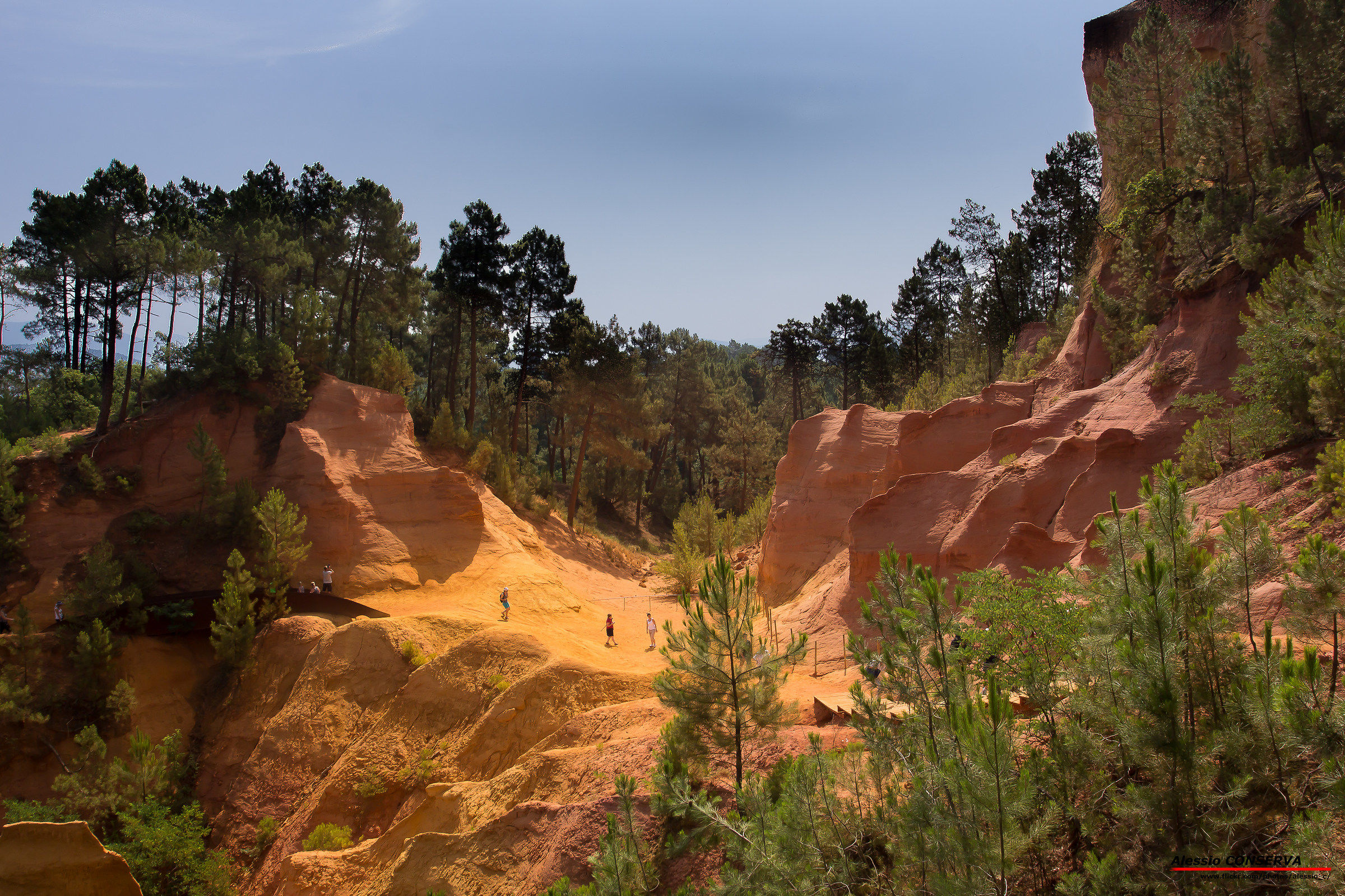 Roussillon - Paths of ocher