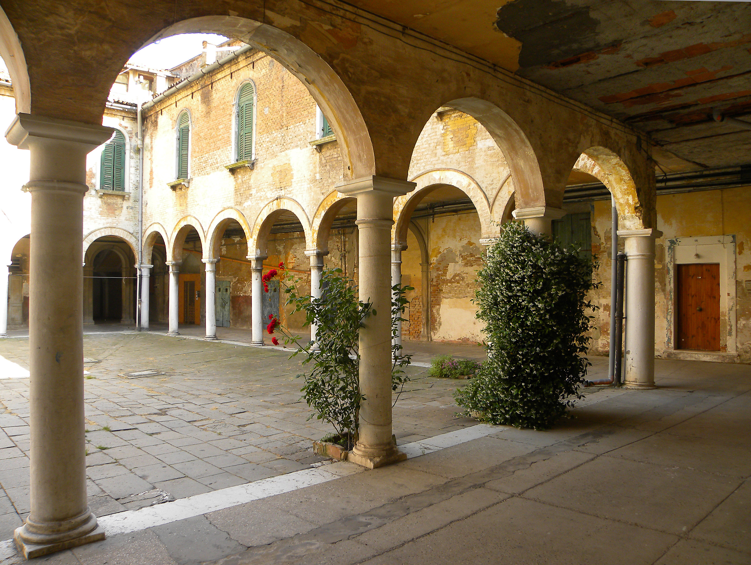 private cloister in San Piero di Castello (Venice)