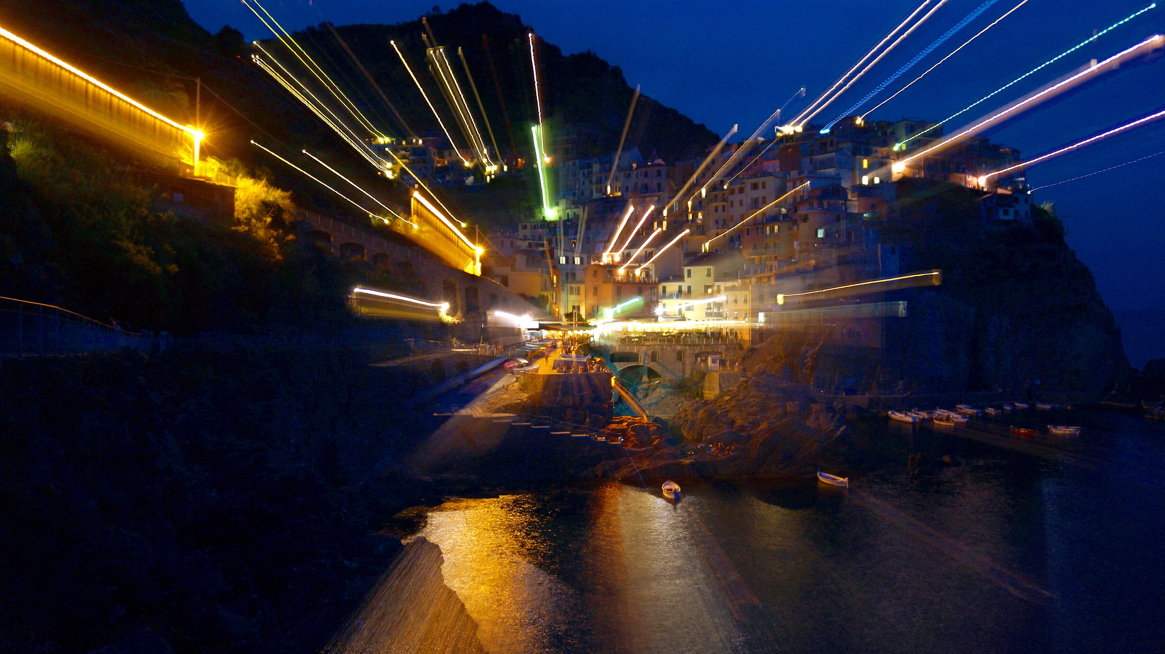 Raggi laser a Manarola