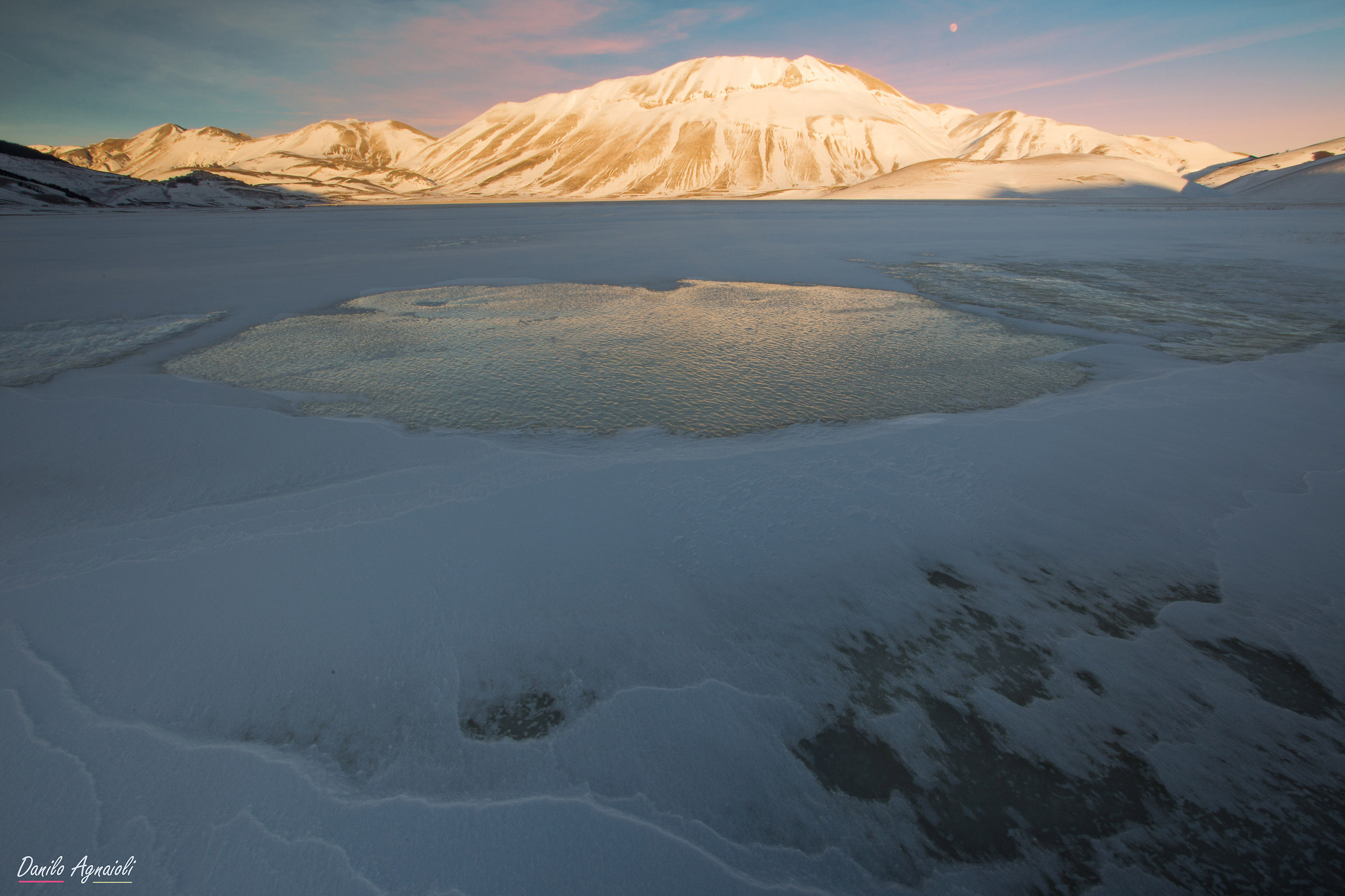 La fioritura di Castelluccio.OPS!! forse mi sbaglio!!