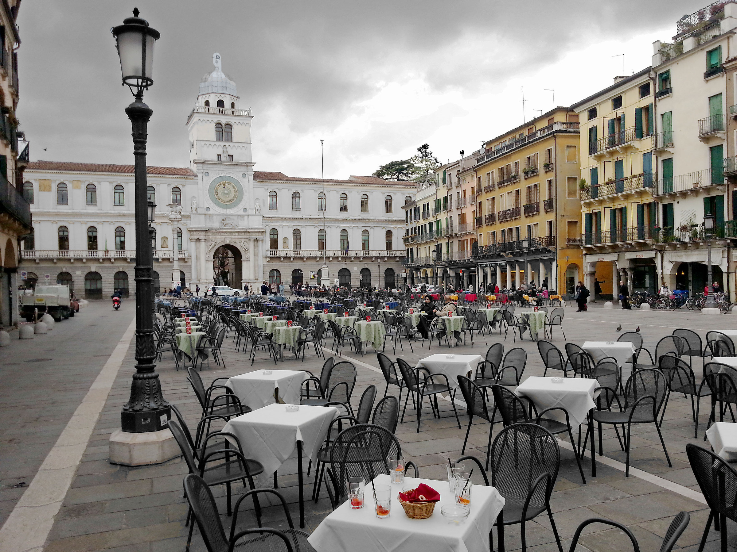 Aperitivo piazza dei Signori...Padova
