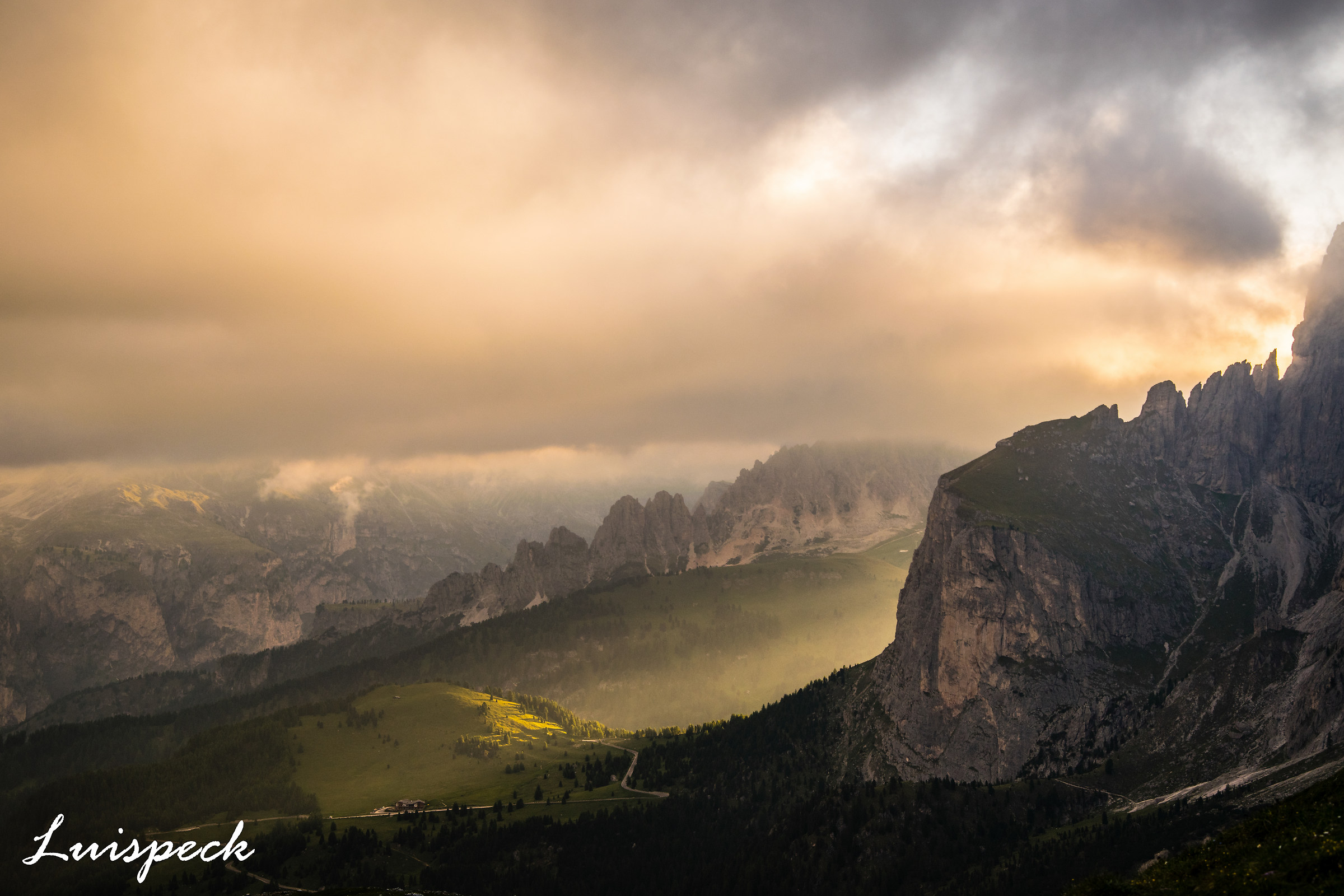 Sunrise in the Dolomits