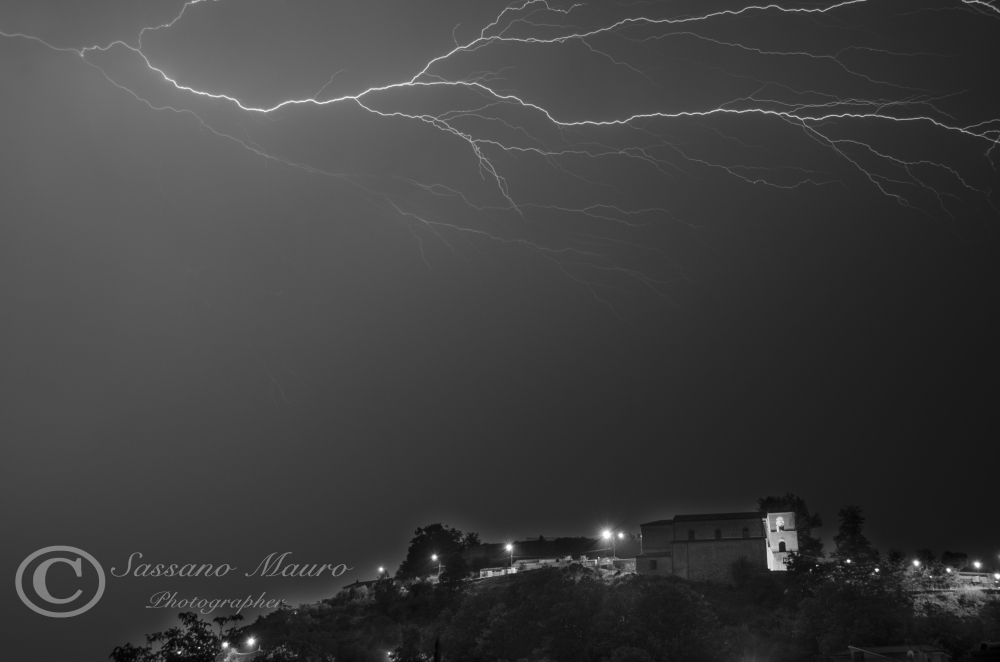 Lampi su Marsico Nuovo