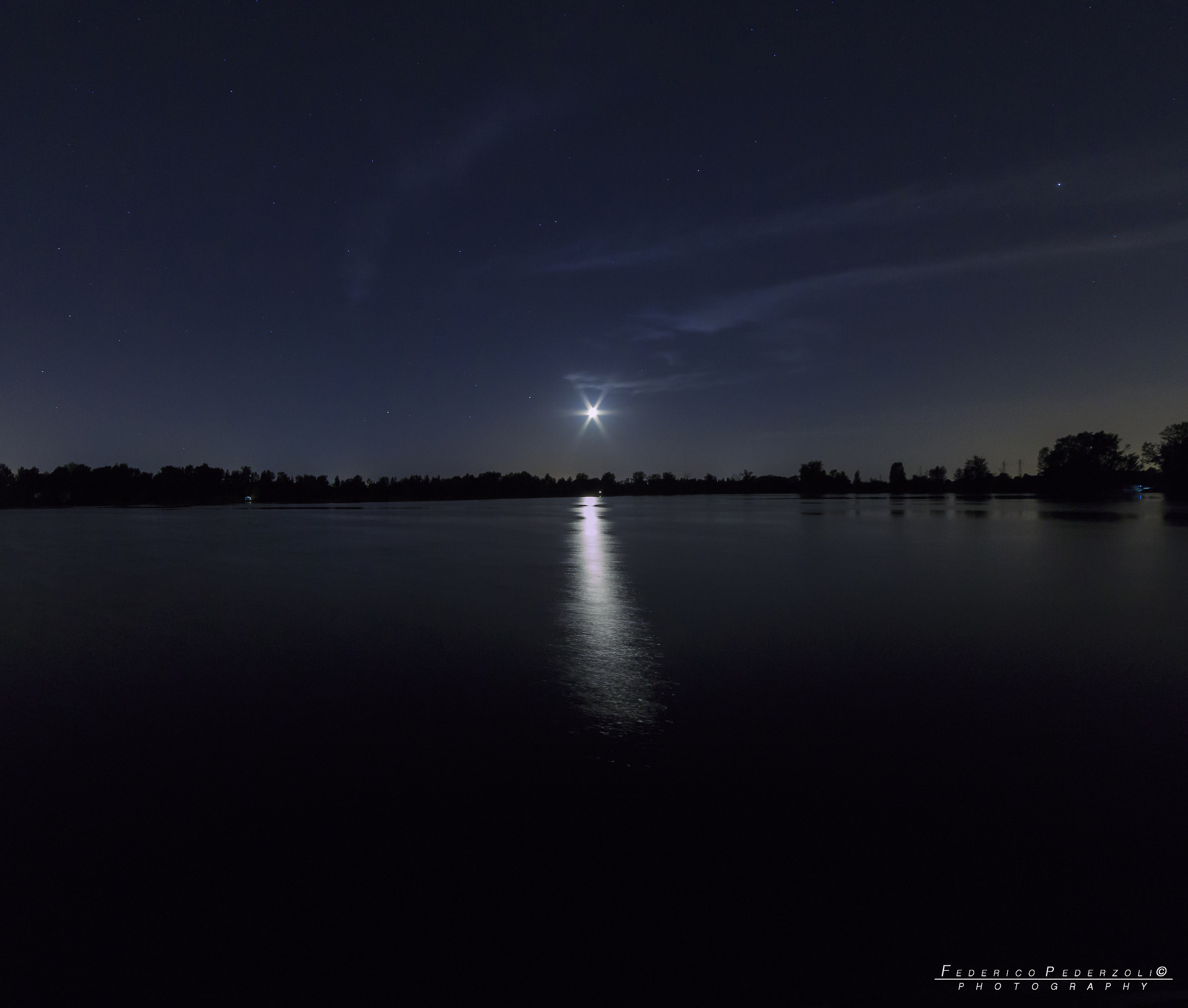 the moon on the lake ....