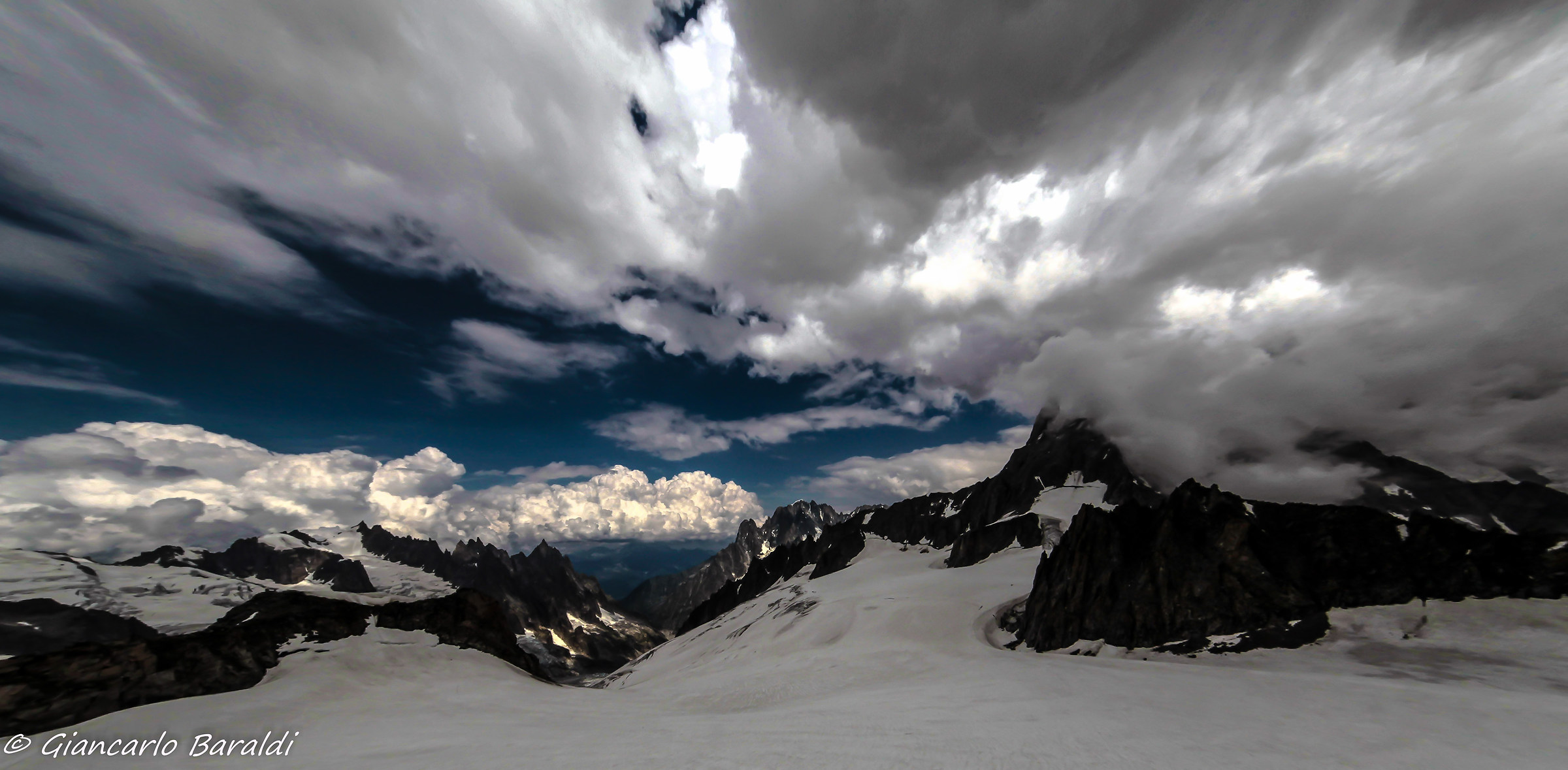 nuvole sul monte bianco