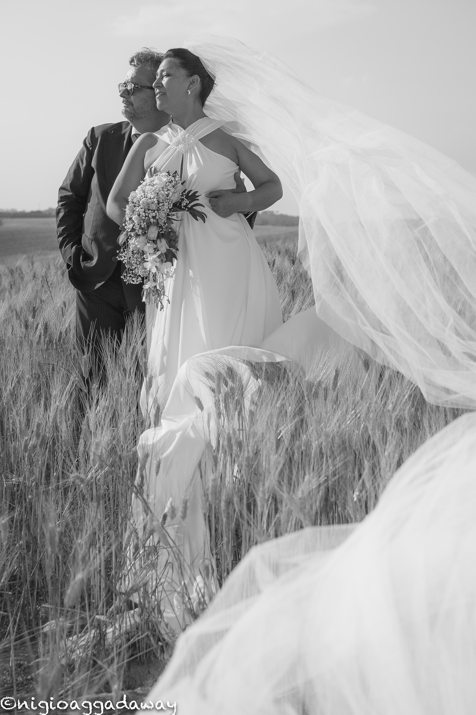 ..gli spouses .. in B & W