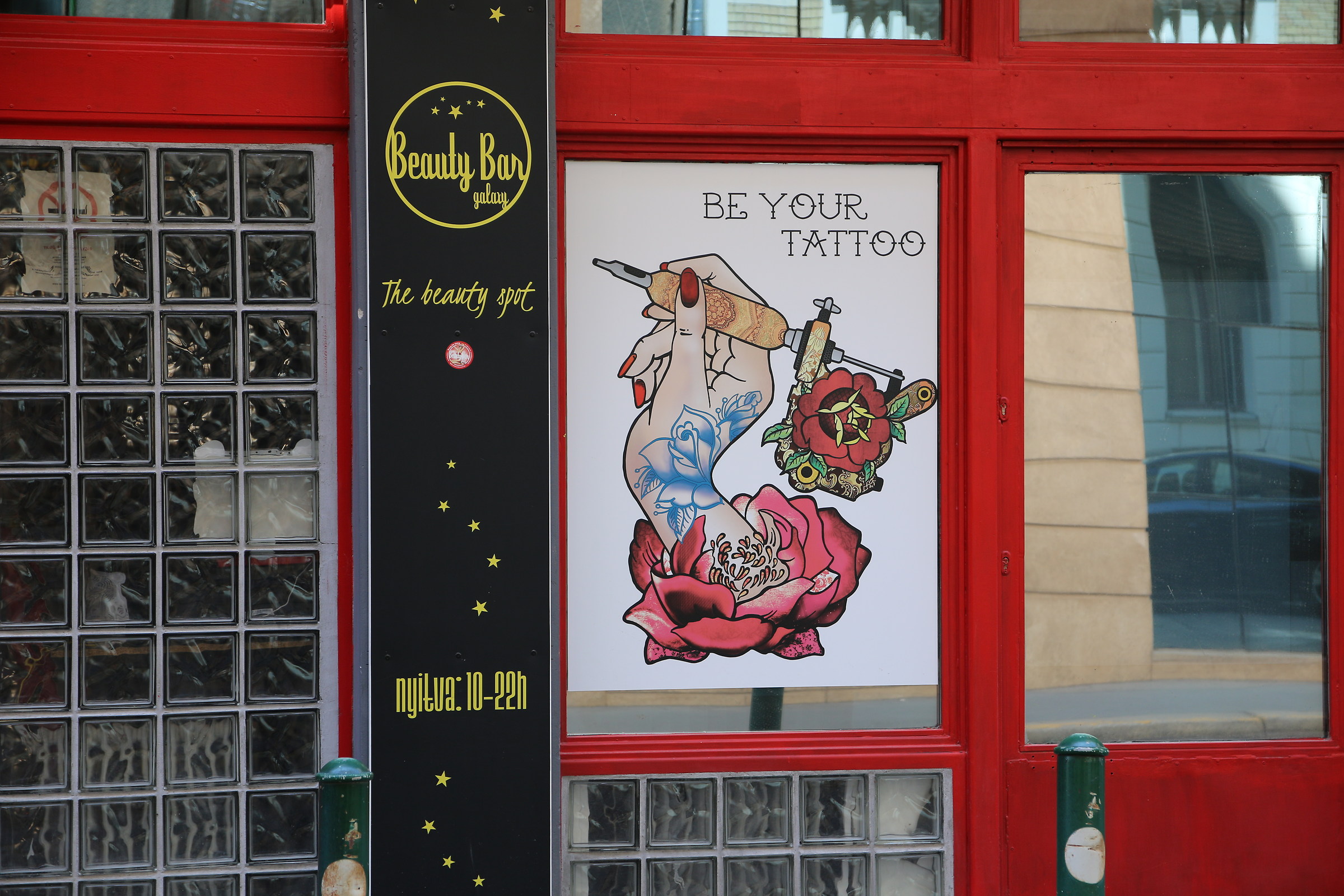 budapest tattoos ............ at the bar !!