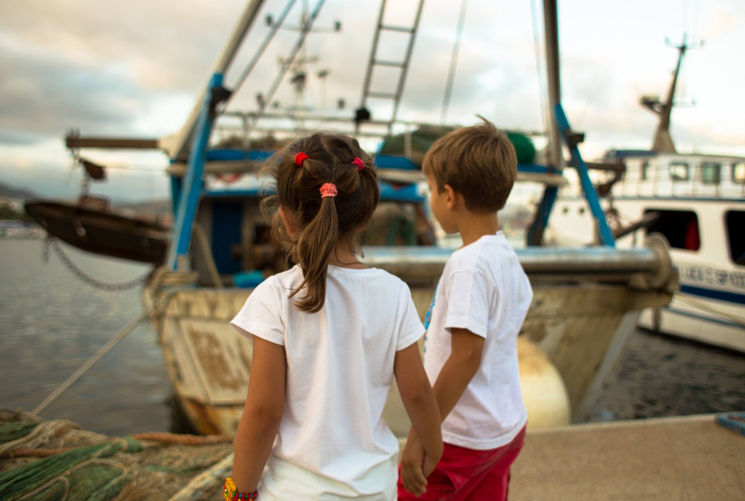 Little fish in the net, long days at sea ..