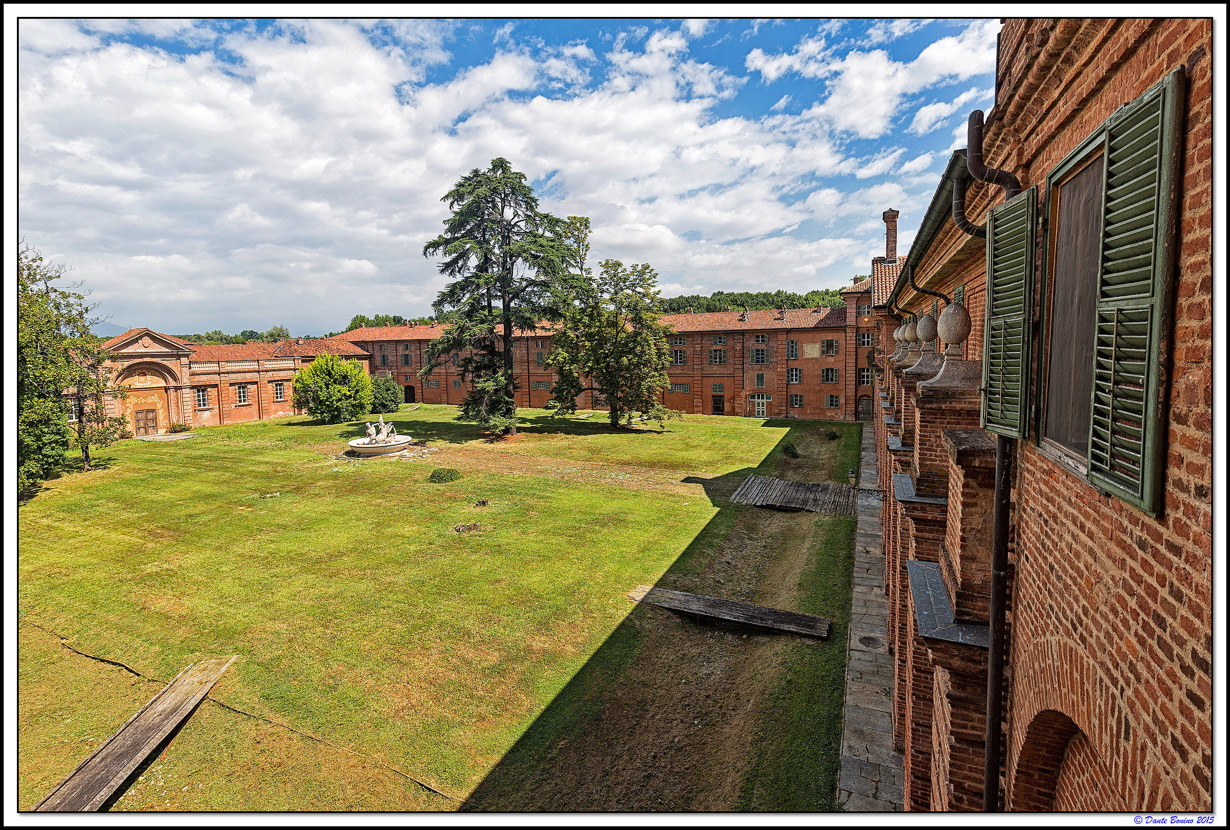 Castle Village: The first court