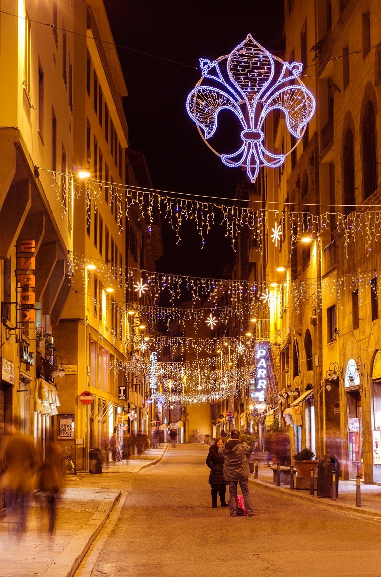 street that leads to Piazza Pitti / Ponte Vecchio /