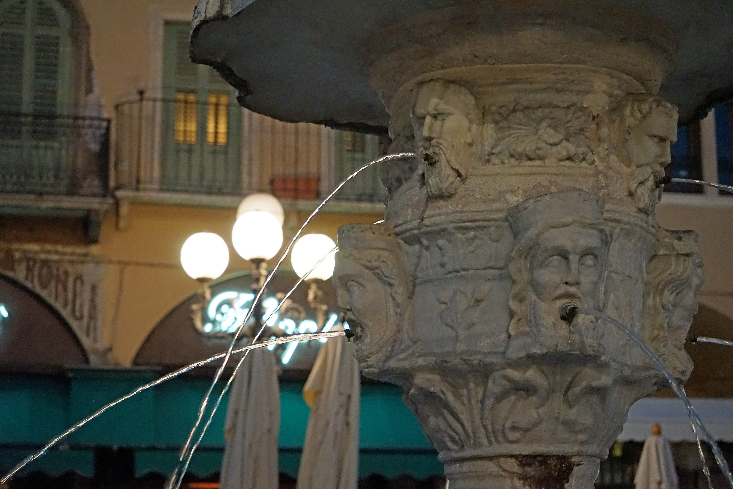 Fontana di Madonna - P.zza Erbe - Verona