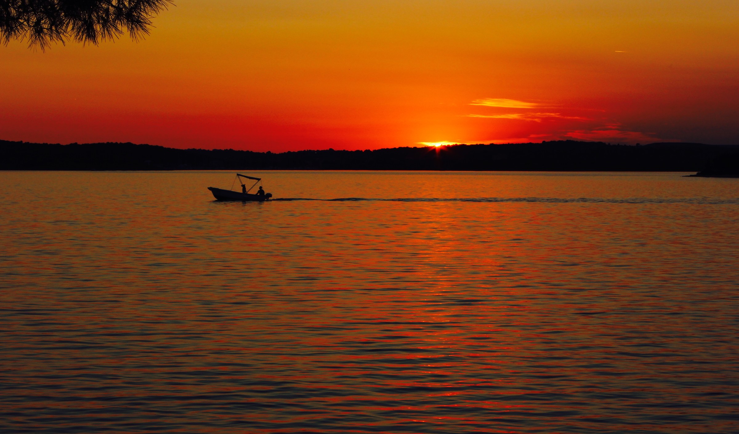 Red sky at night ...