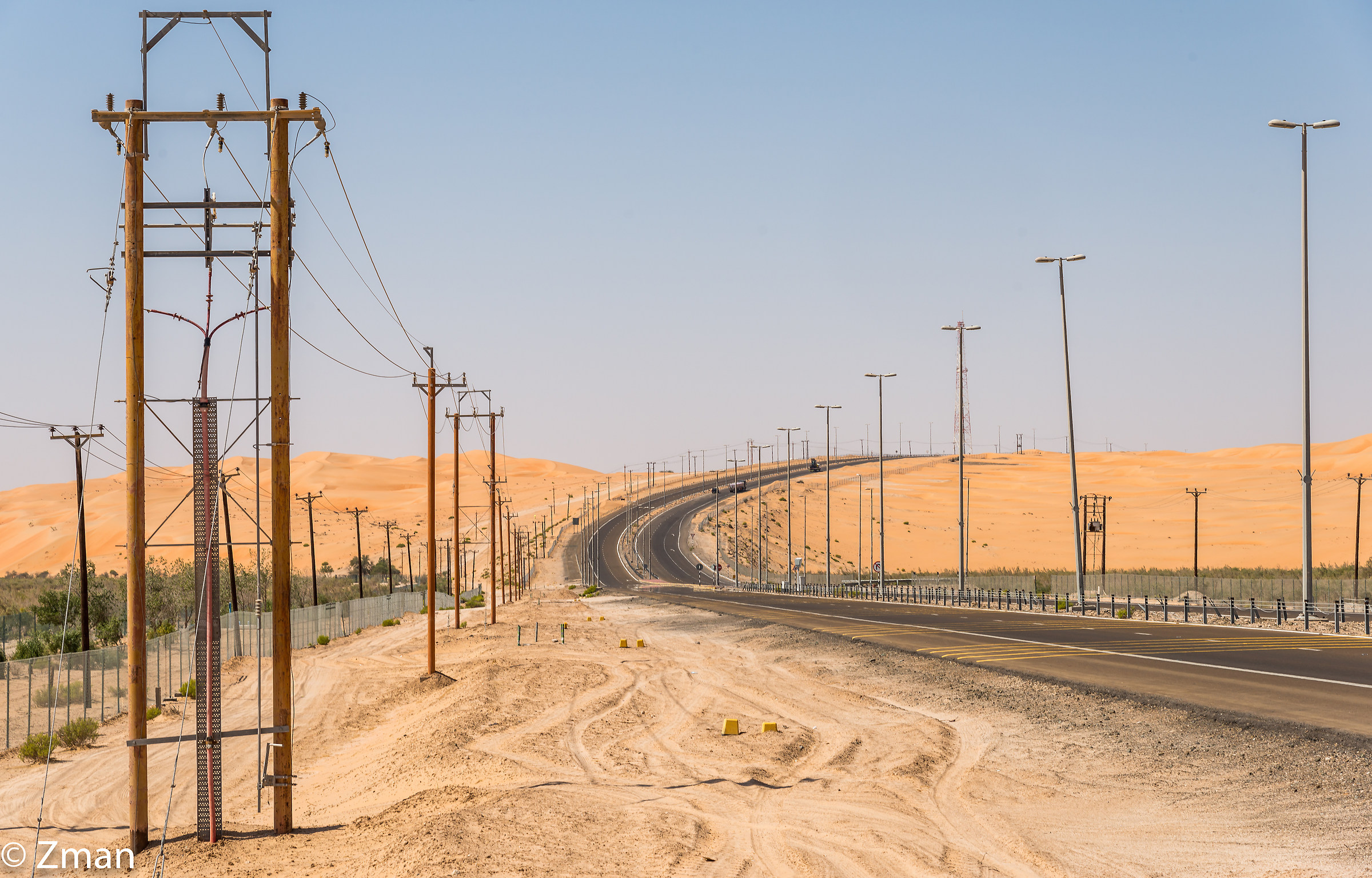 Road to Qasr AlSarab
