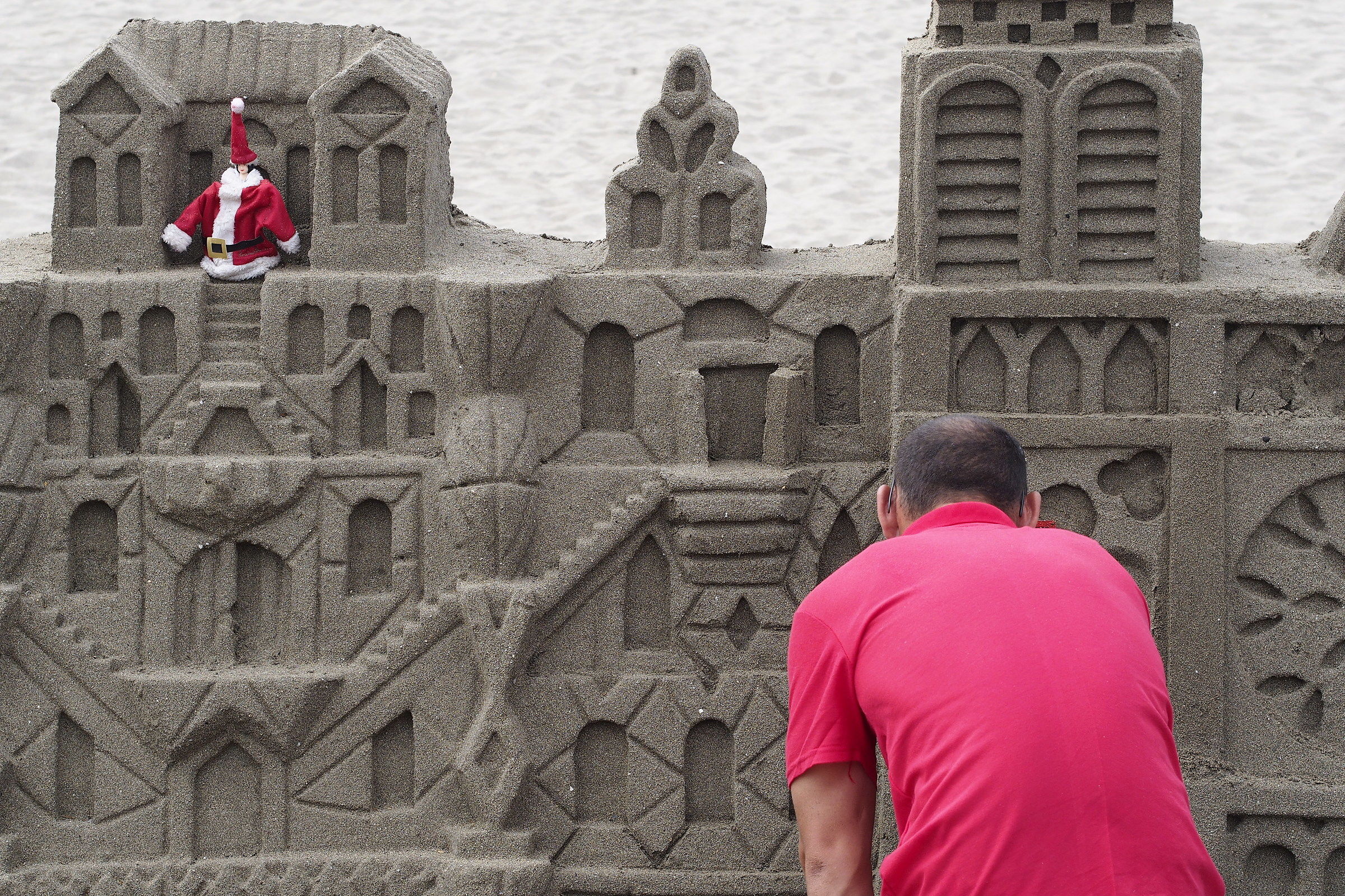 Artist of the beach 1