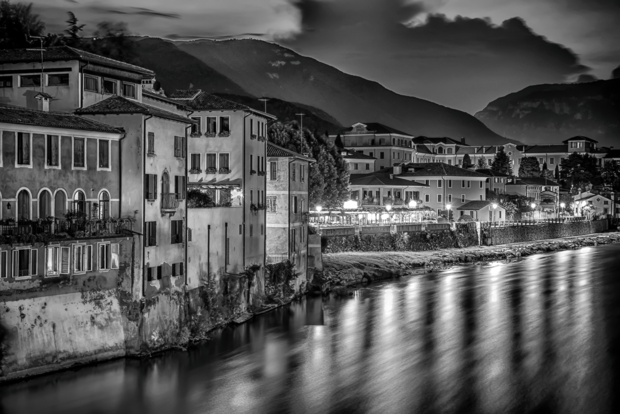 One night in Bassano (view from the bridge)