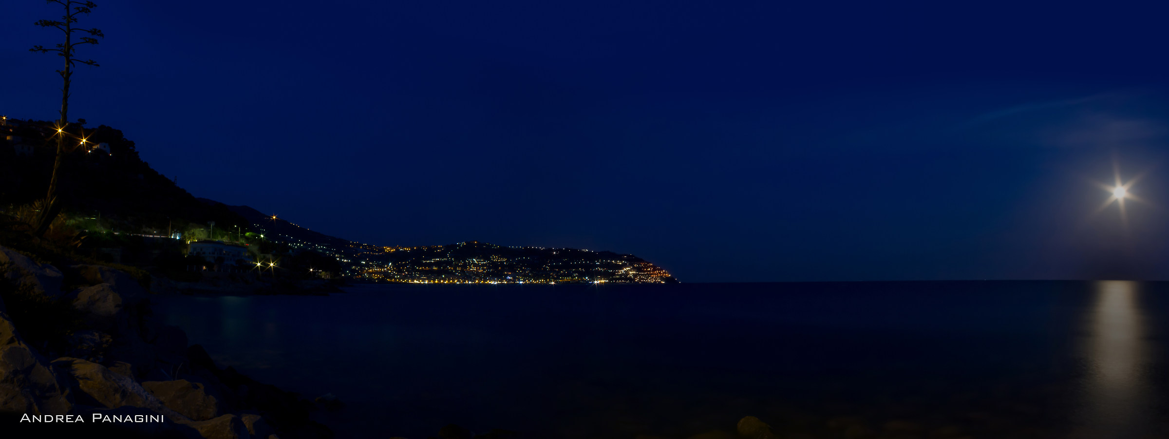 Panoramica 1 da Bordighera: vista Ospedaletti e Luna