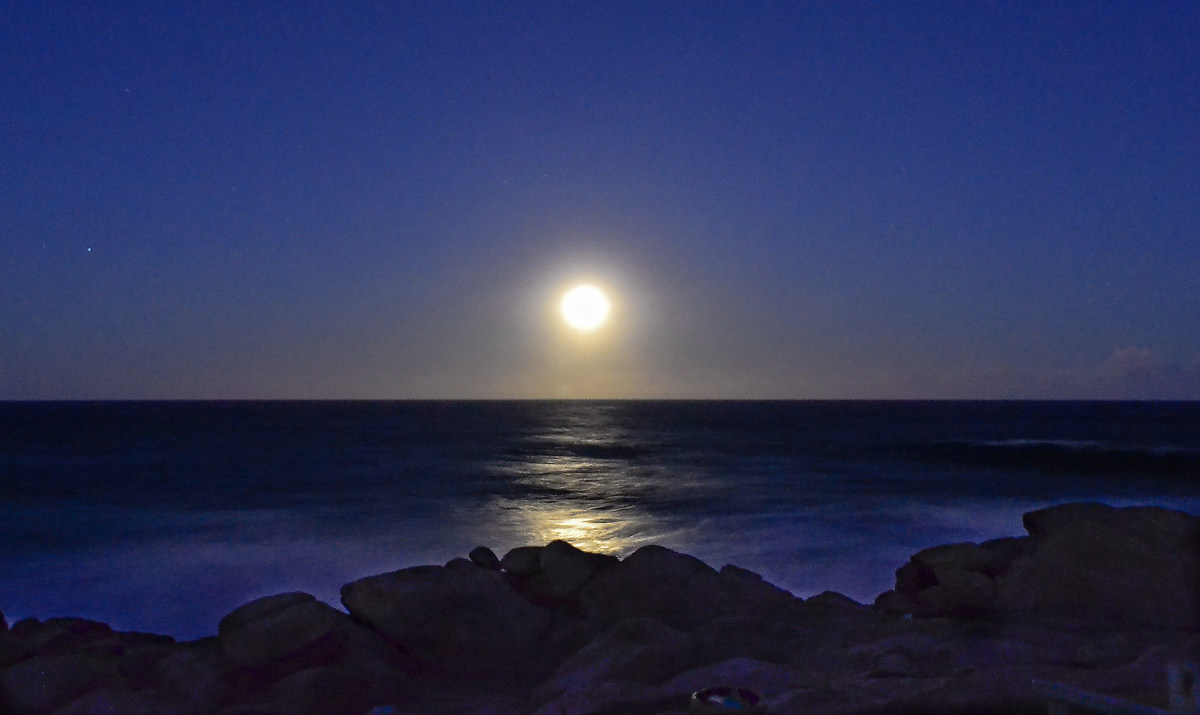 Moonlight ... blue Indian Ocean