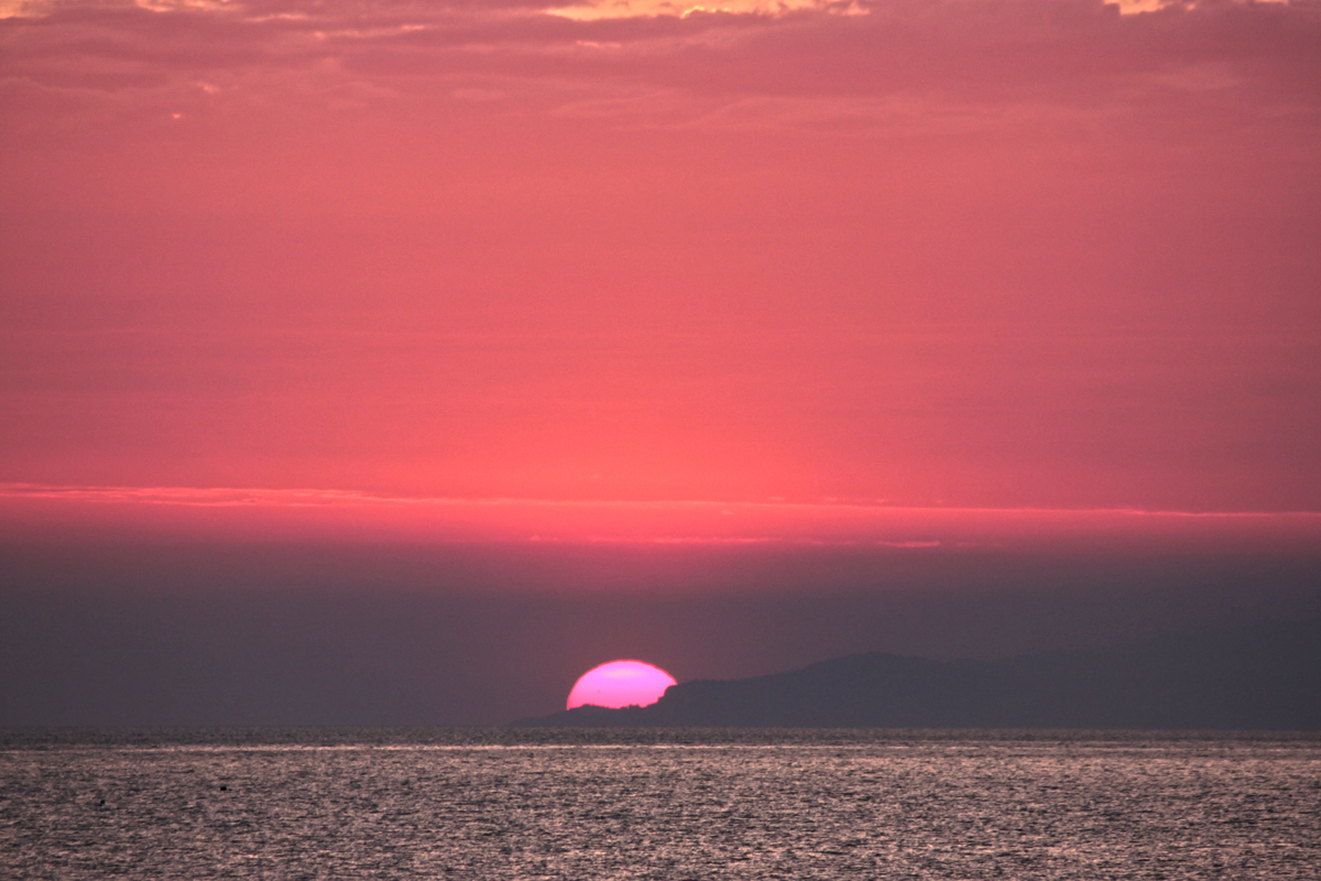 the sun greets us so ... good night