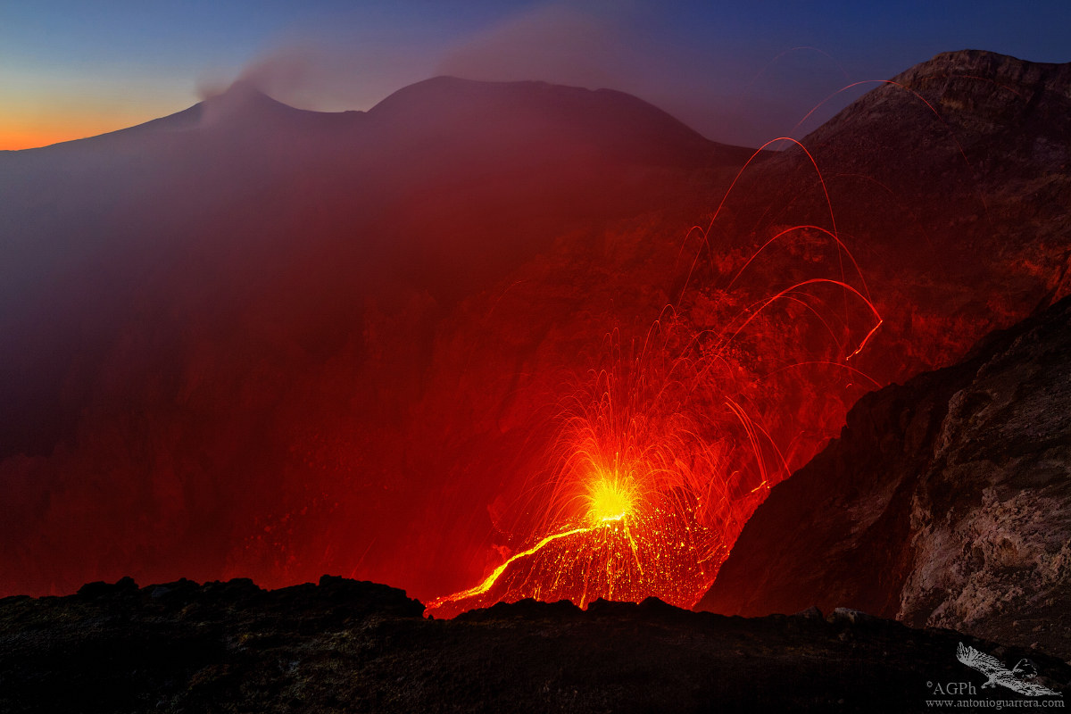 Etna - Strombolian activity intracraterica Bocca Nuova