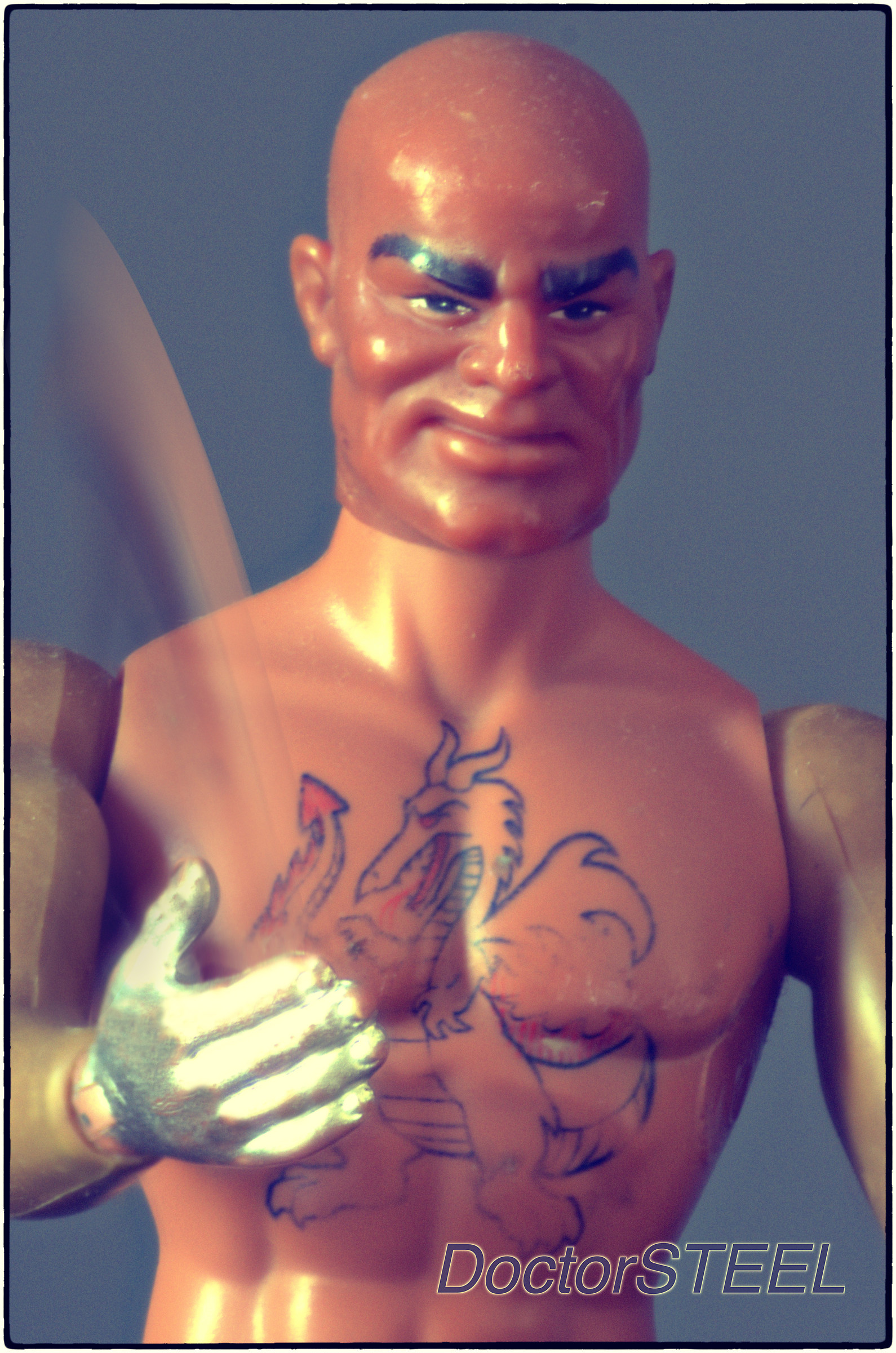 Doctor Steel il cattivone con la mano d'acciaio! (see..