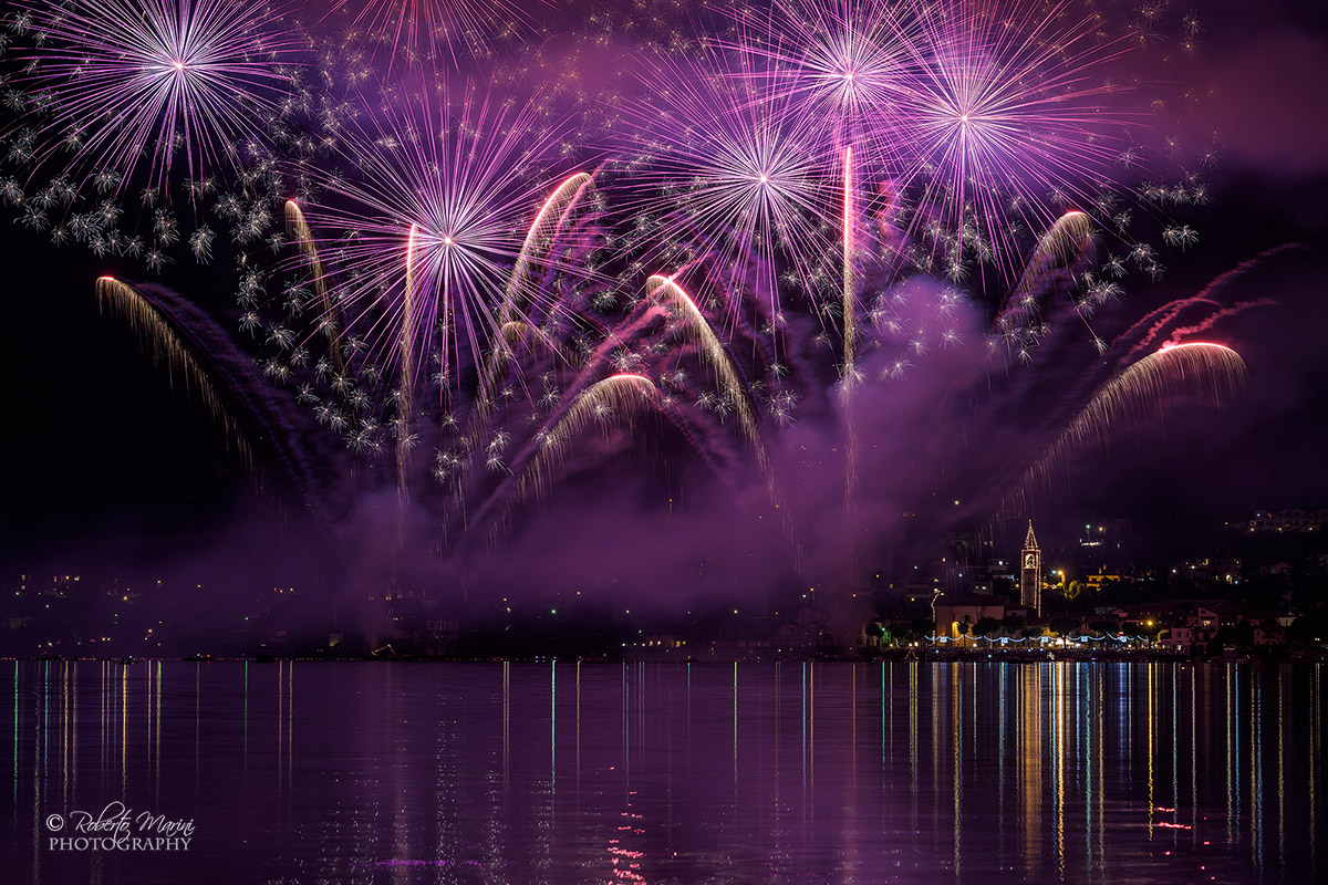 Fireworks Lake Pusiano 2015