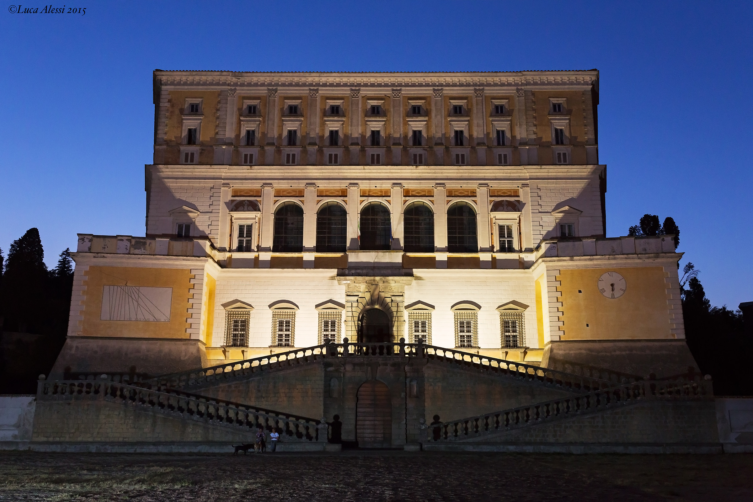 Palazzo Farnese blue hour