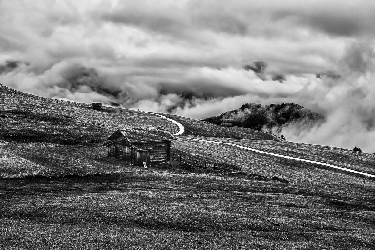 Intorno al Sass de Putia - BW