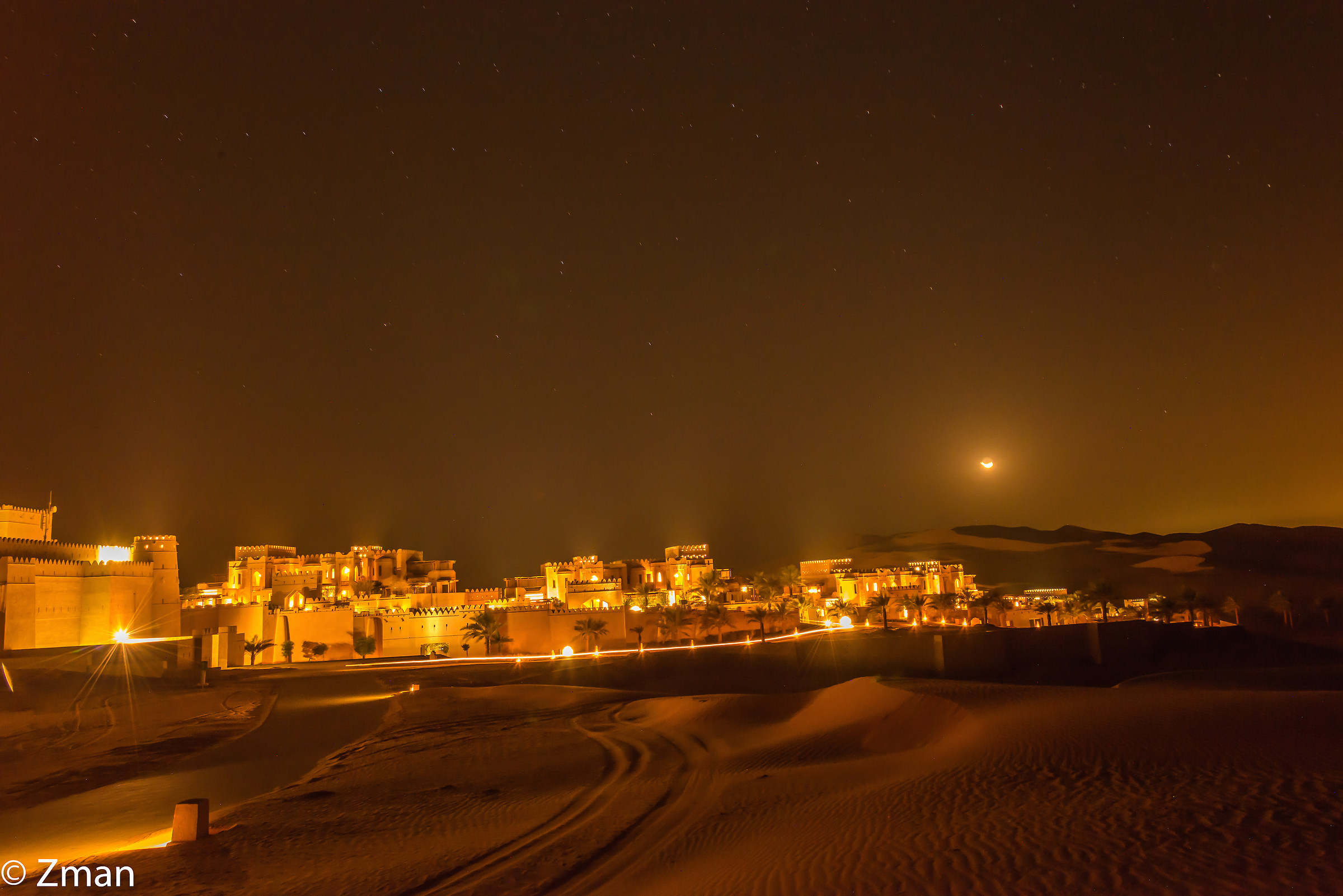Qasr Al Sarab Resort at Night