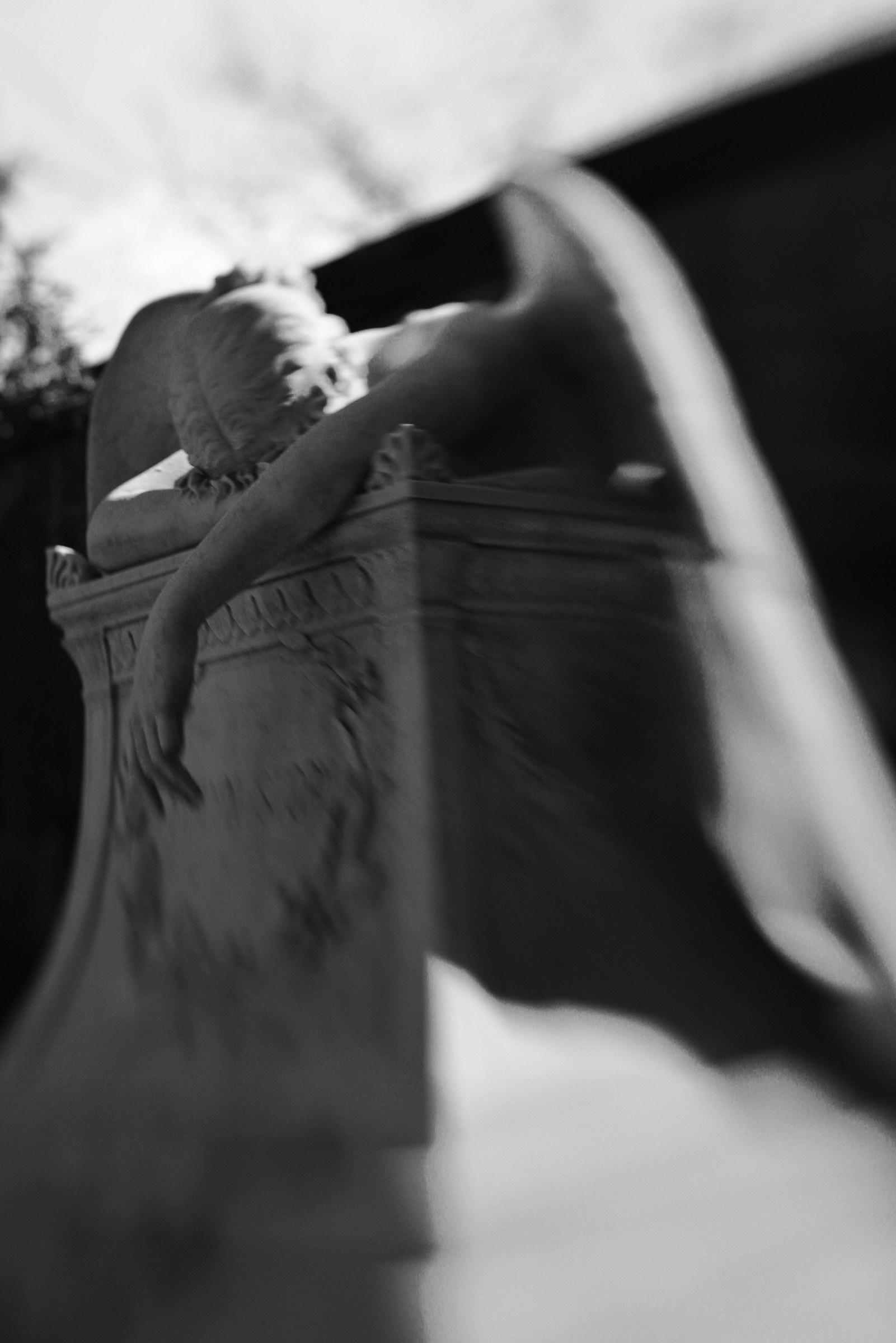 Cimitero acattolico Roma - angelo 1